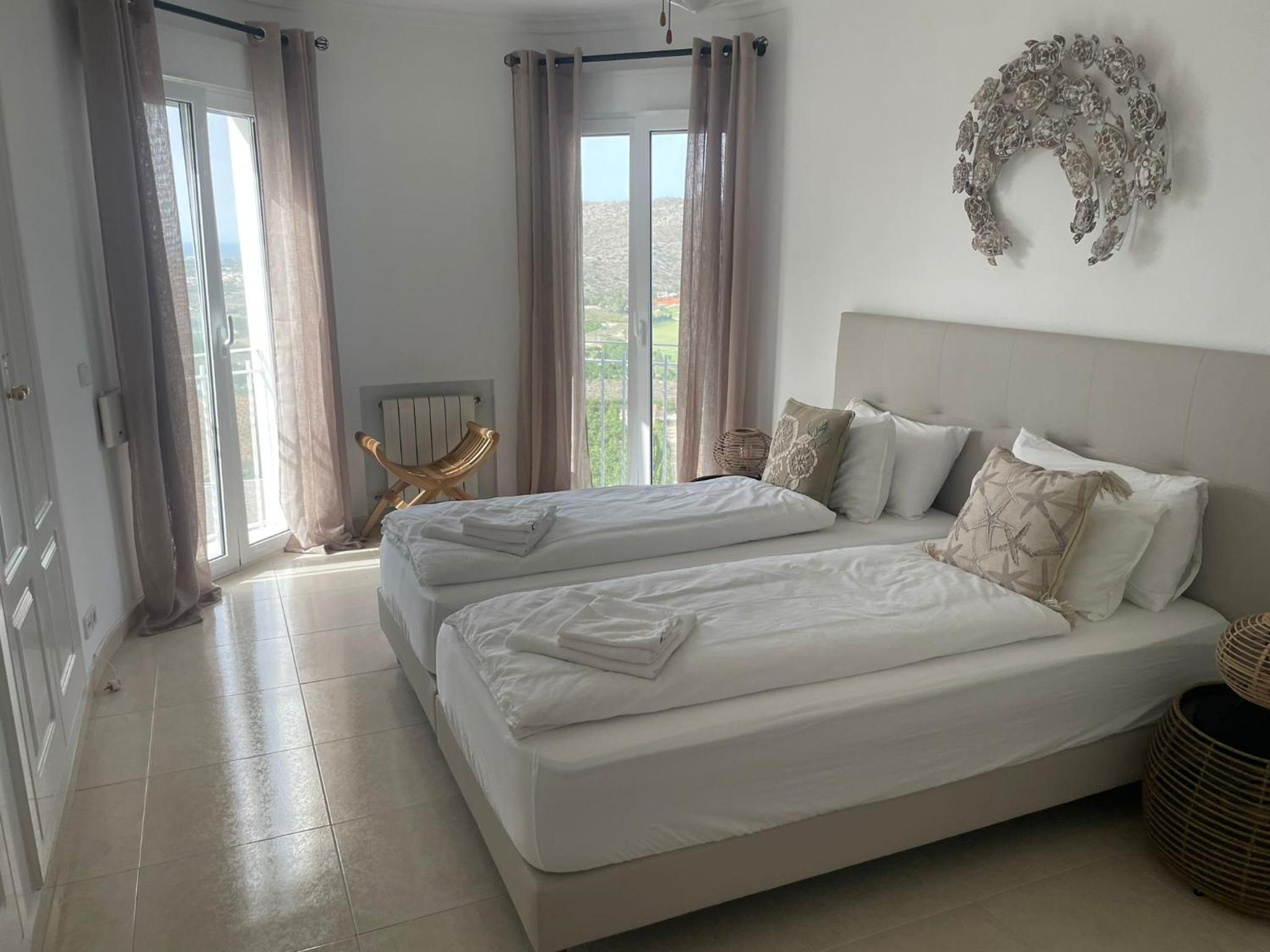 Villa de Tres Habitaciones