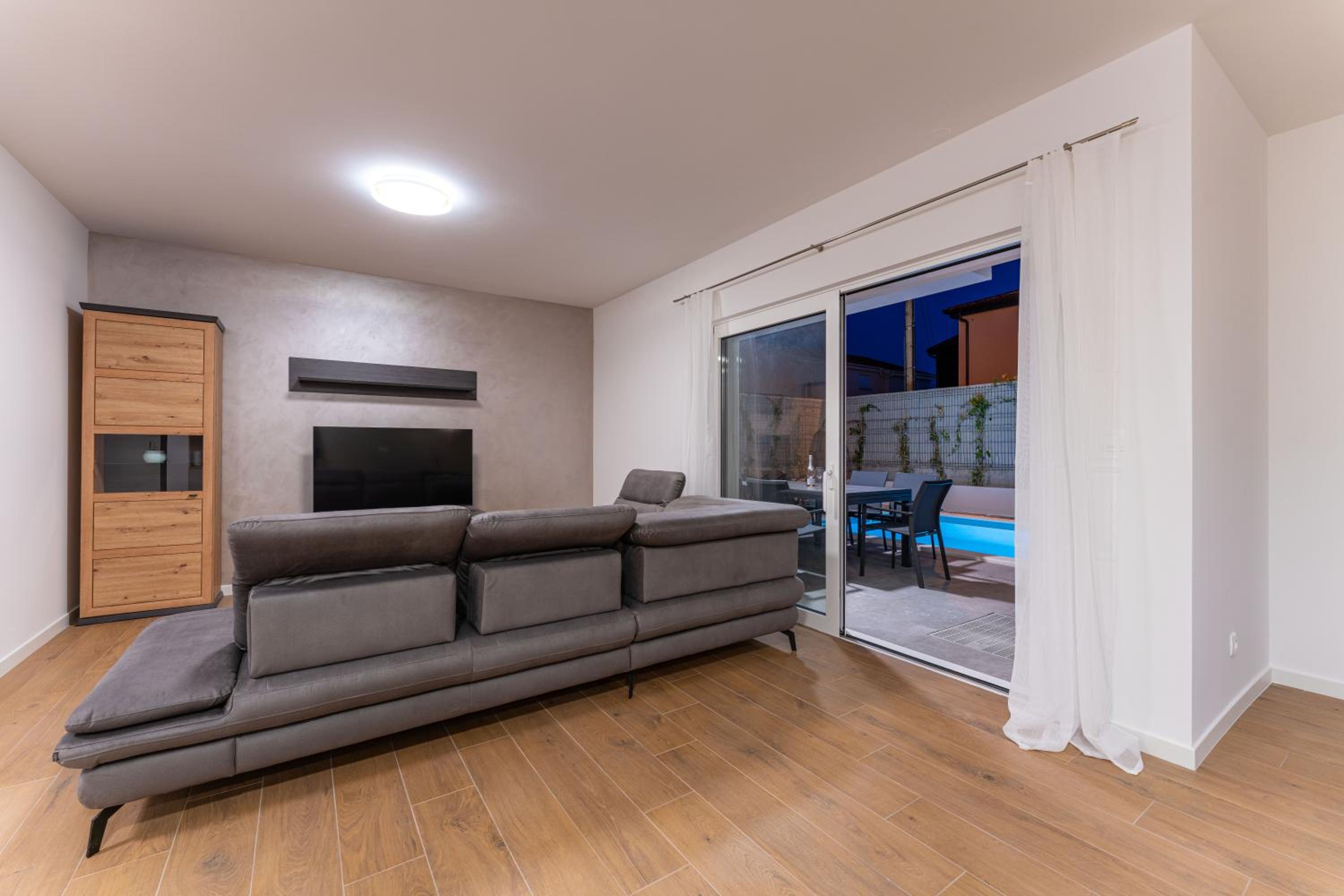 Villa photo 1
