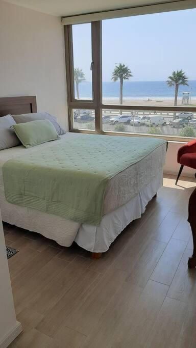 Two-Bedroom Apartment with Terrace and Sea View photo 3