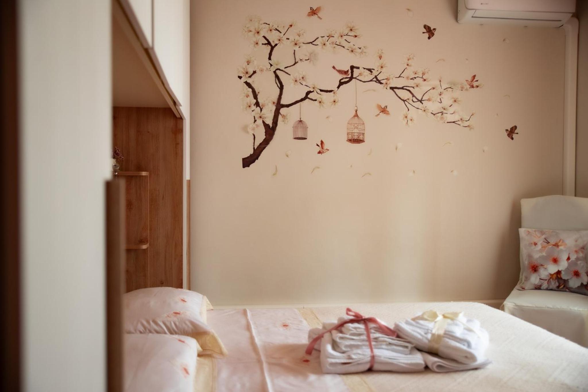 Double Room with Shared Bathroom photo 3