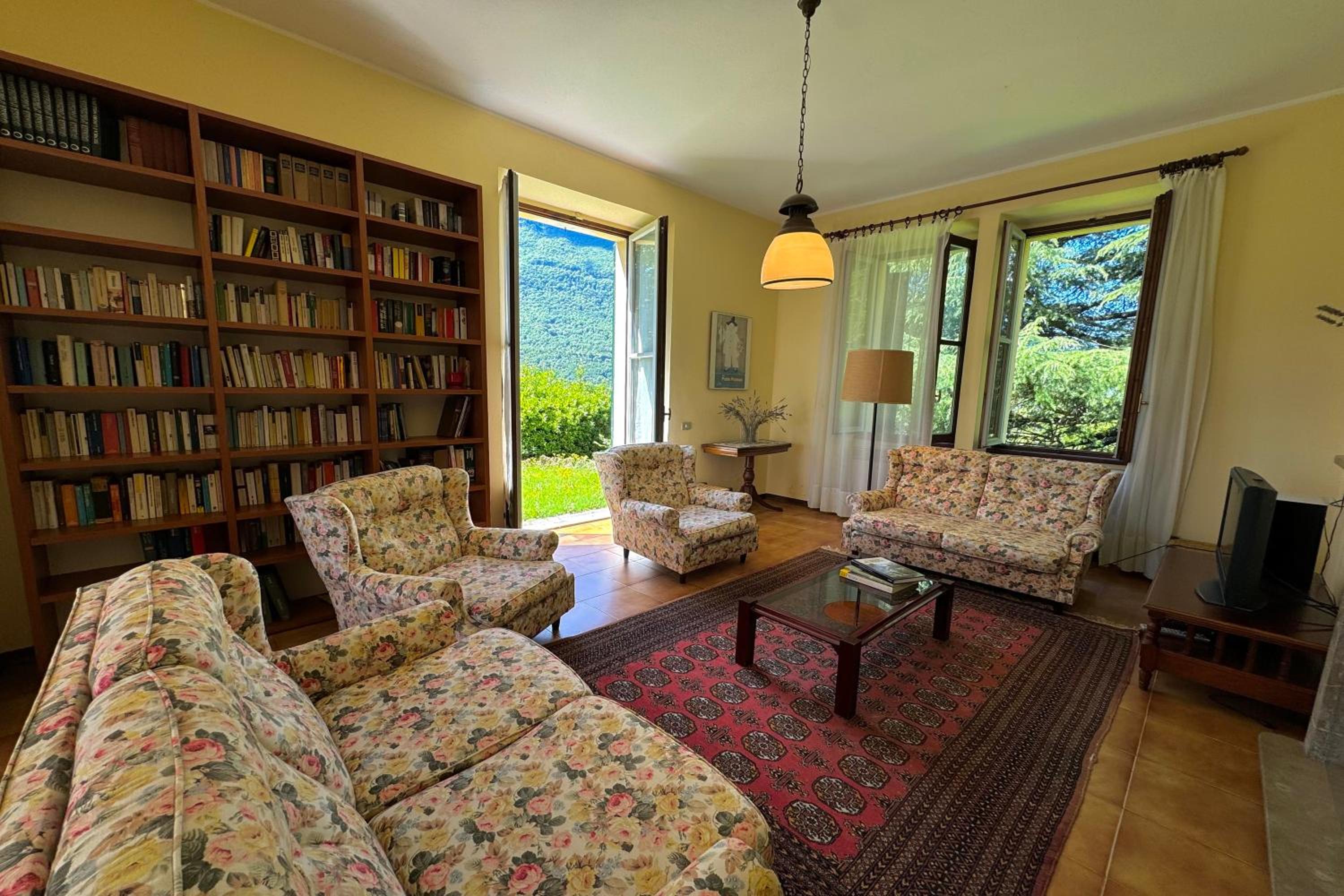 Three-Bedroom Villa photo 1
