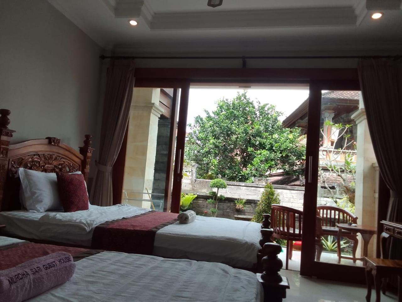 Deluxe Queen Room with Two Queen Beds - Photo 10