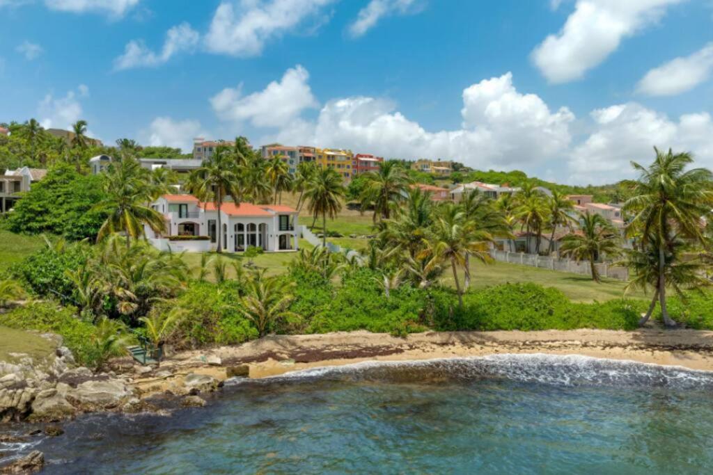 Three-Bedroom Villa photo 1