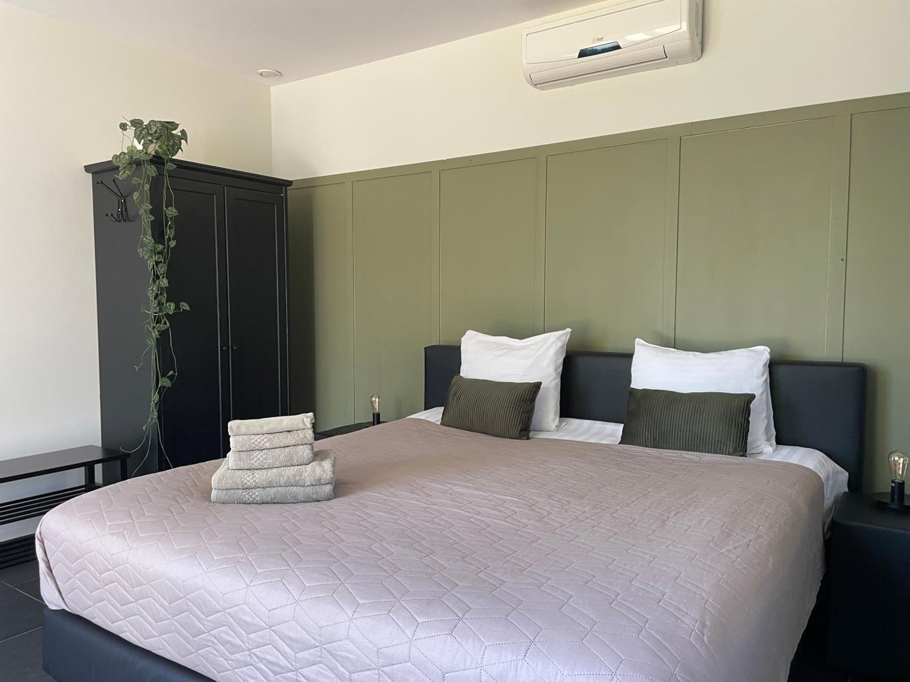 Superior Queen Room