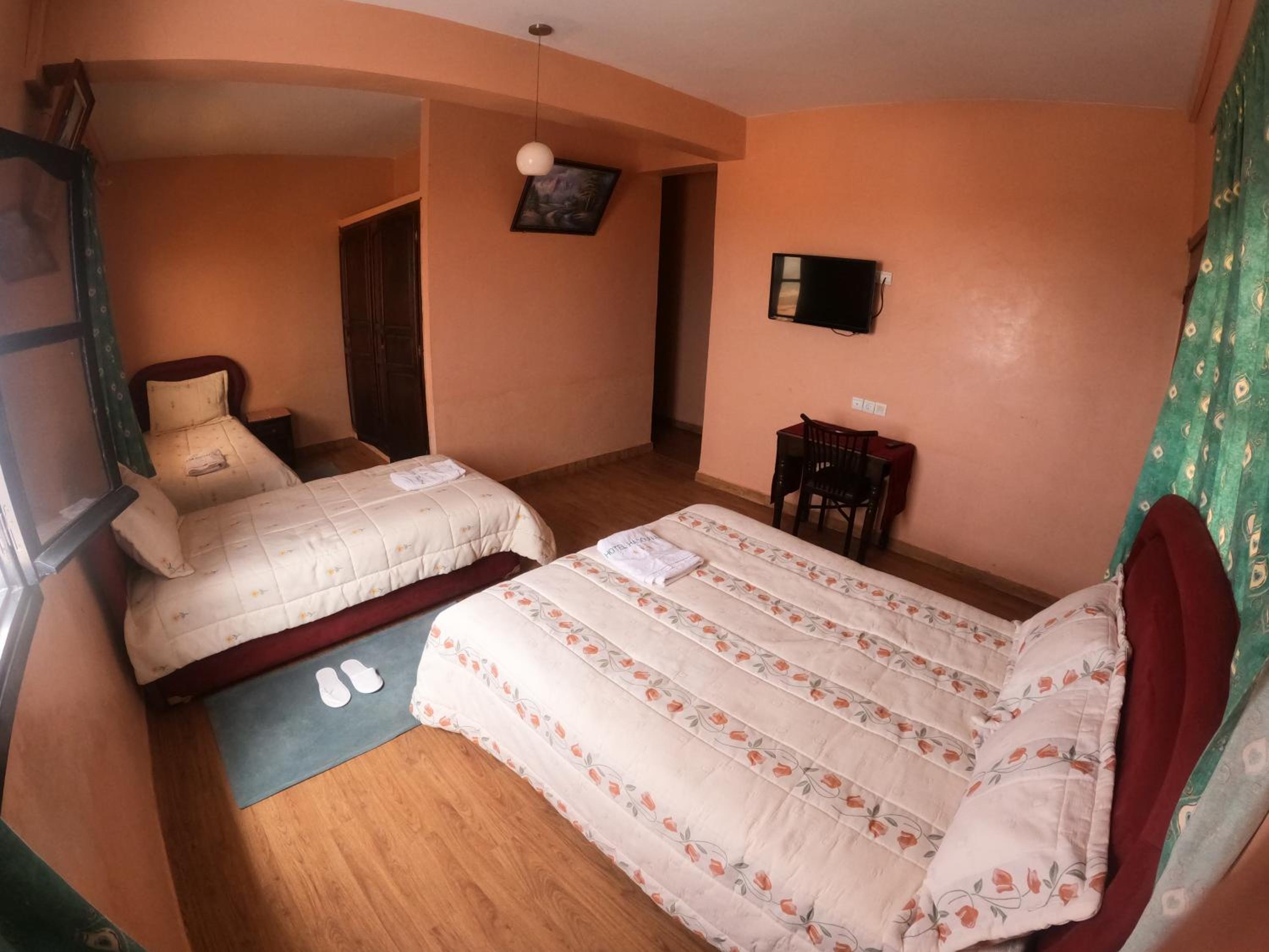 Triple Room with Sea View - Photo 2