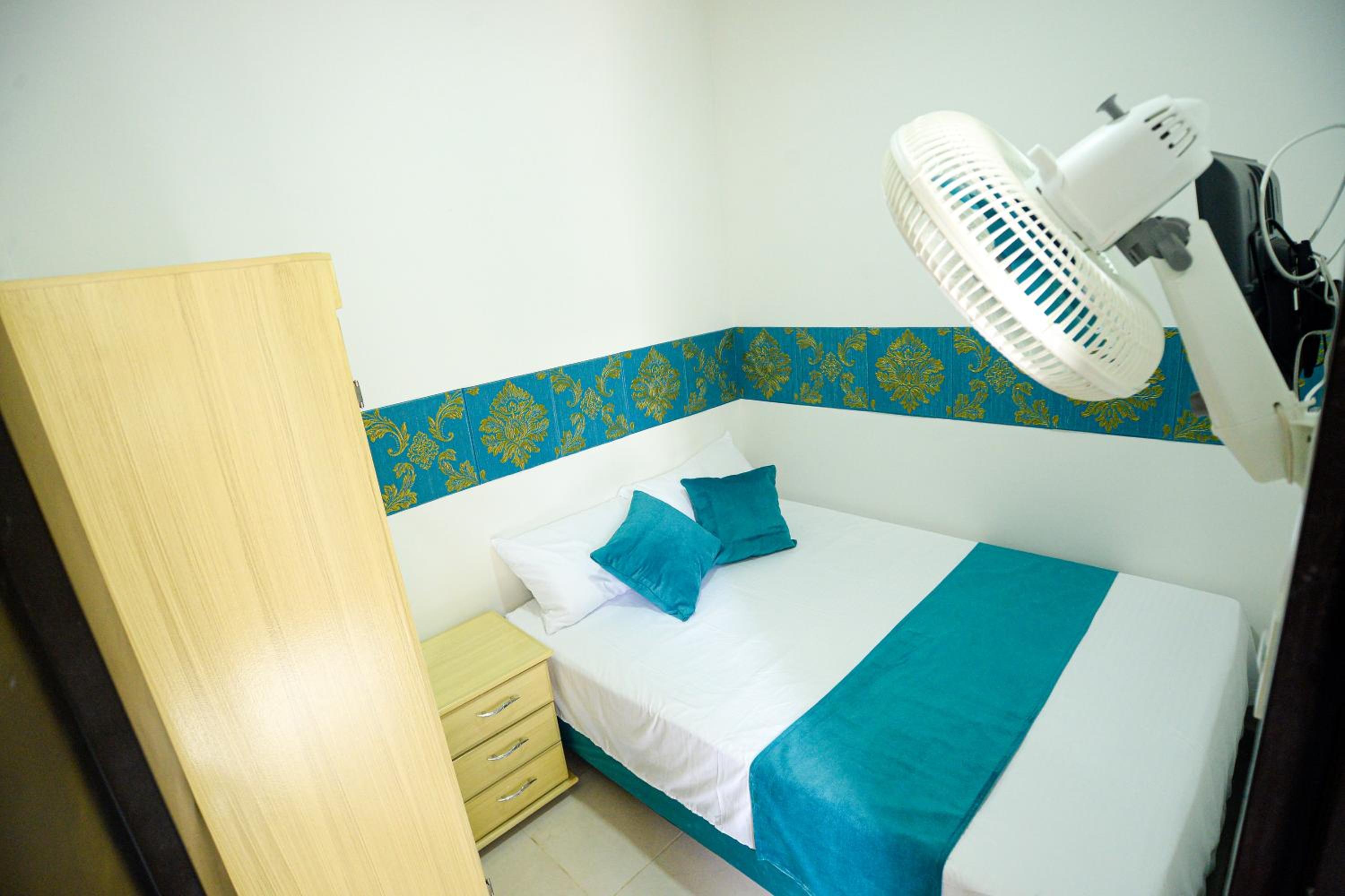 One-Bedroom Apartment photo 2