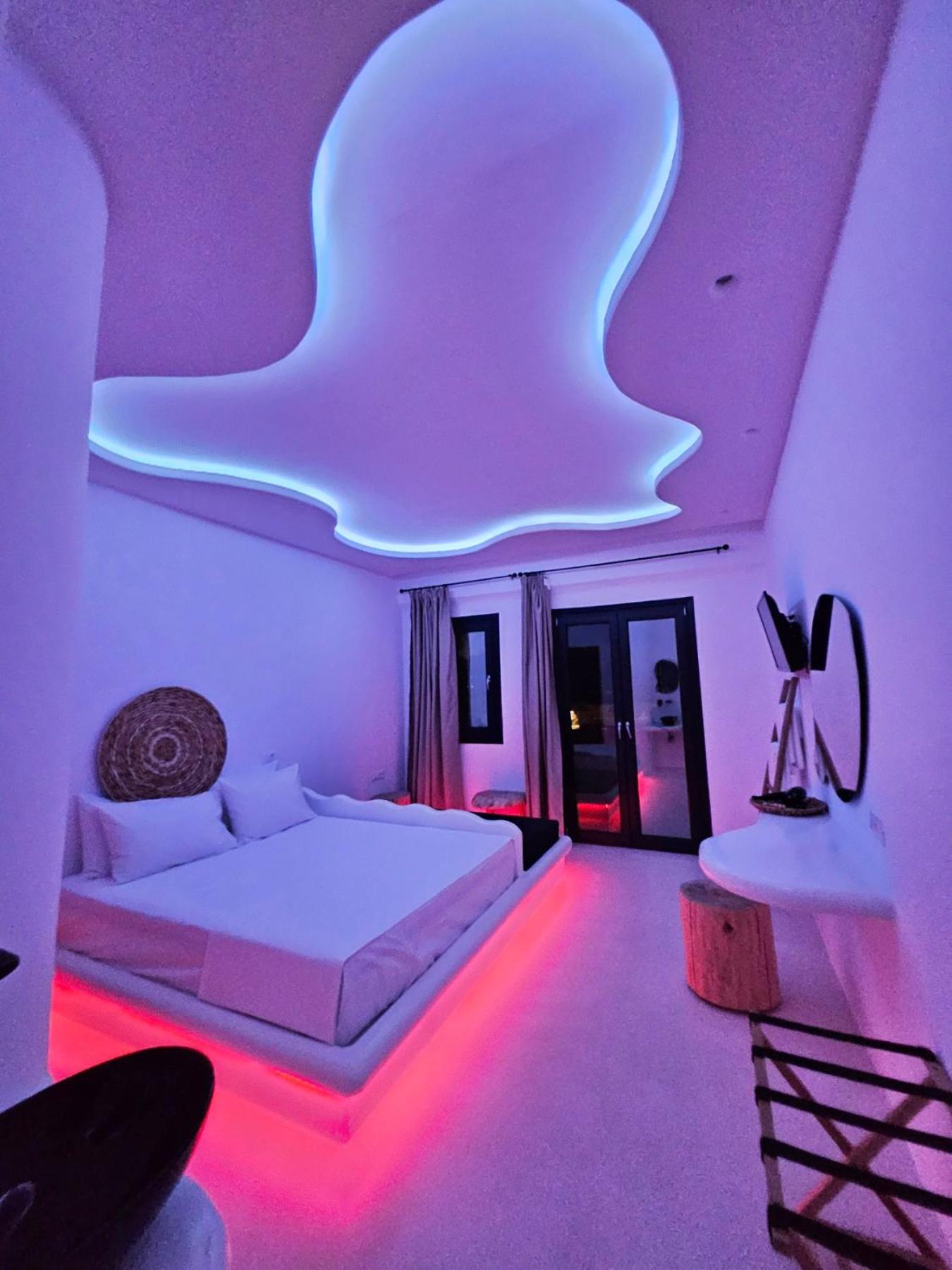 Deluxe Suite photo 2