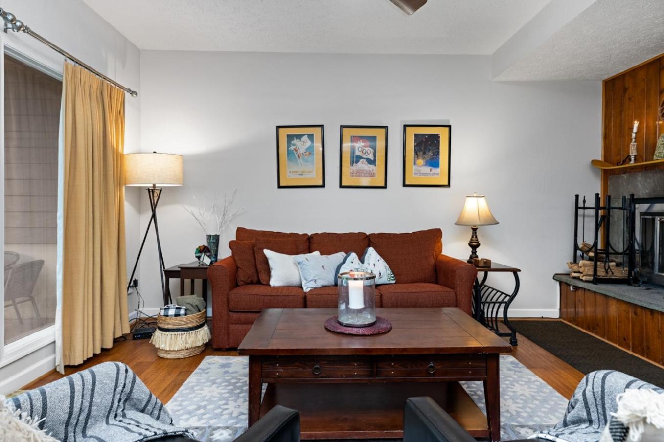 Apartment with Mountain View photo 1