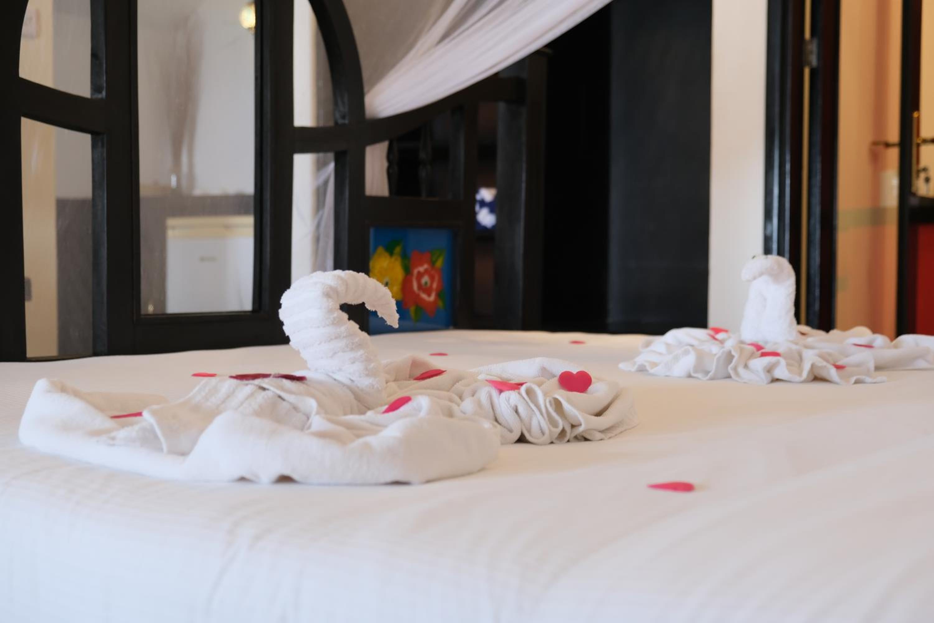 One-Bedroom Suite with Sea View - Photo 8
