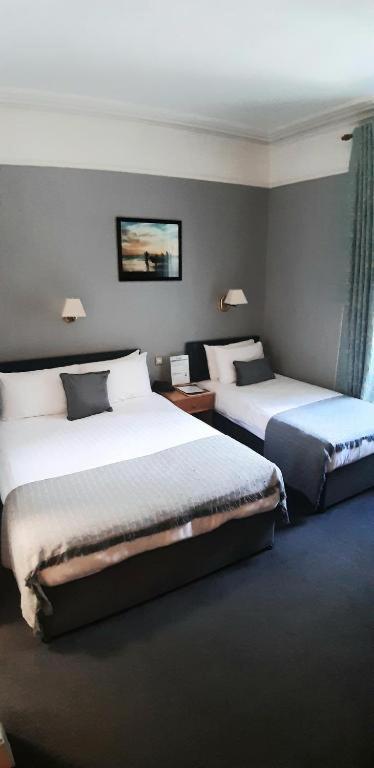 Double or Twin Room - Non Sea View - Photo 5