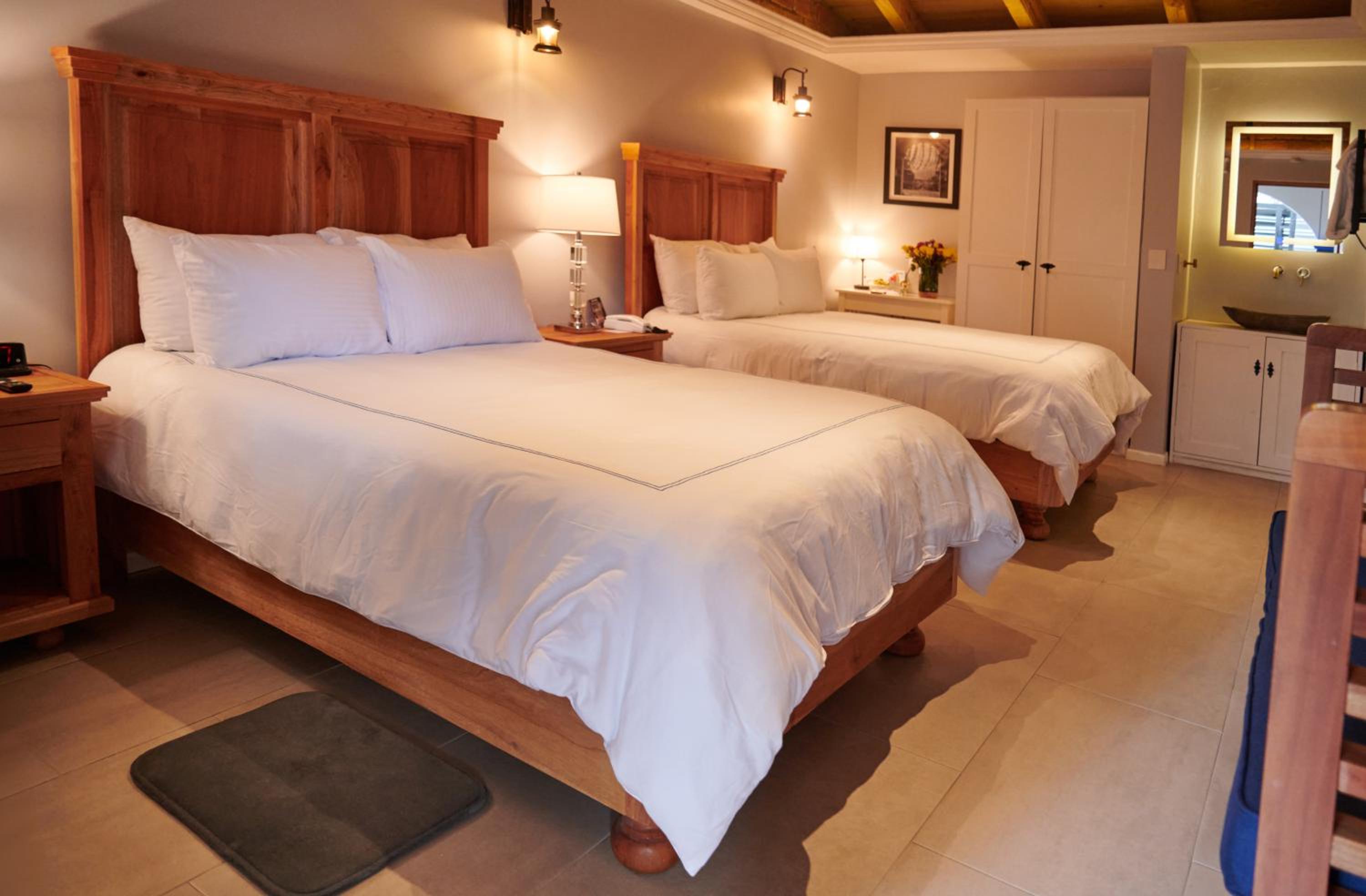 Standard Quadruple Room - Photo 21