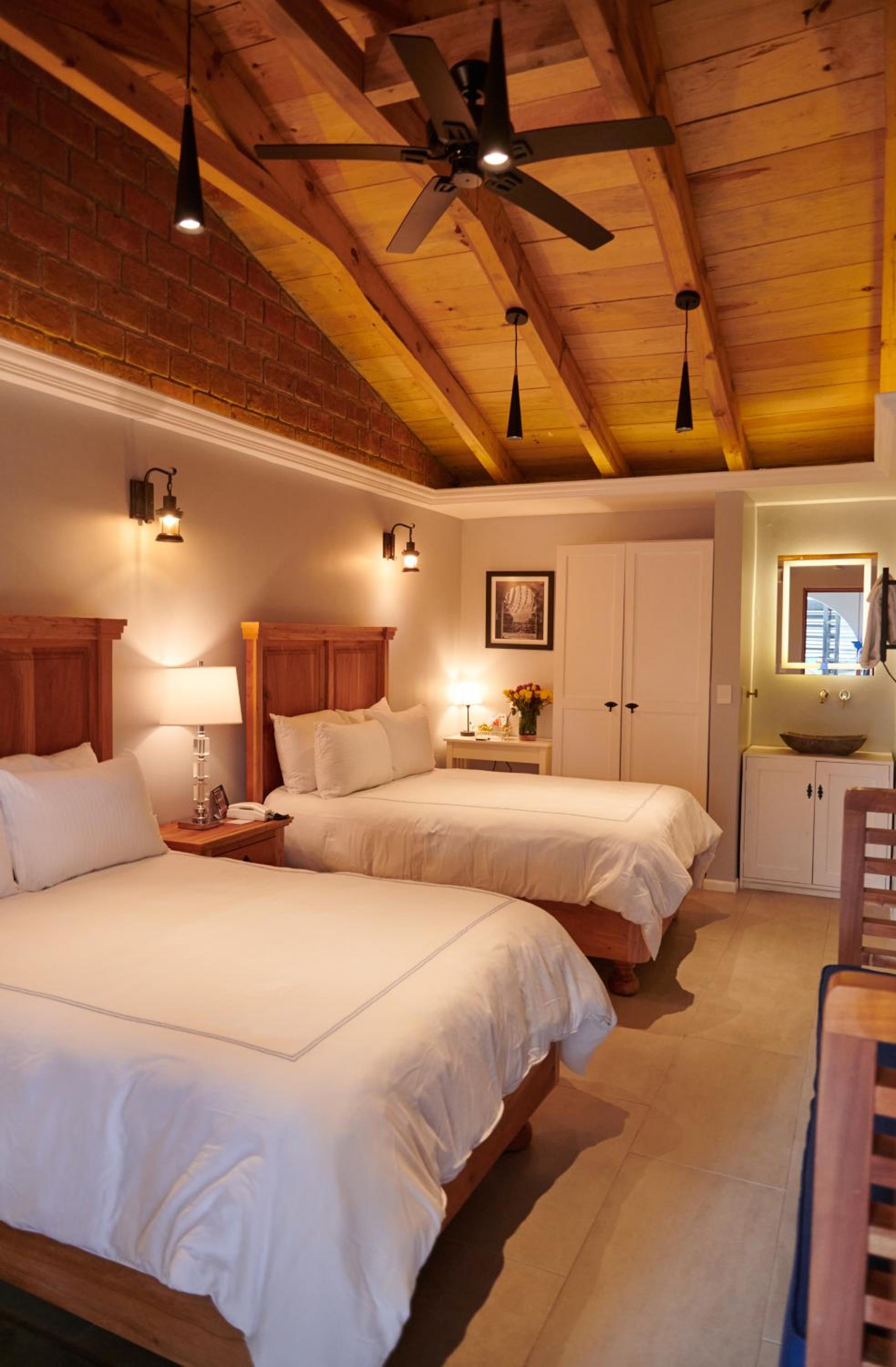 Standard Quadruple Room - Photo 20