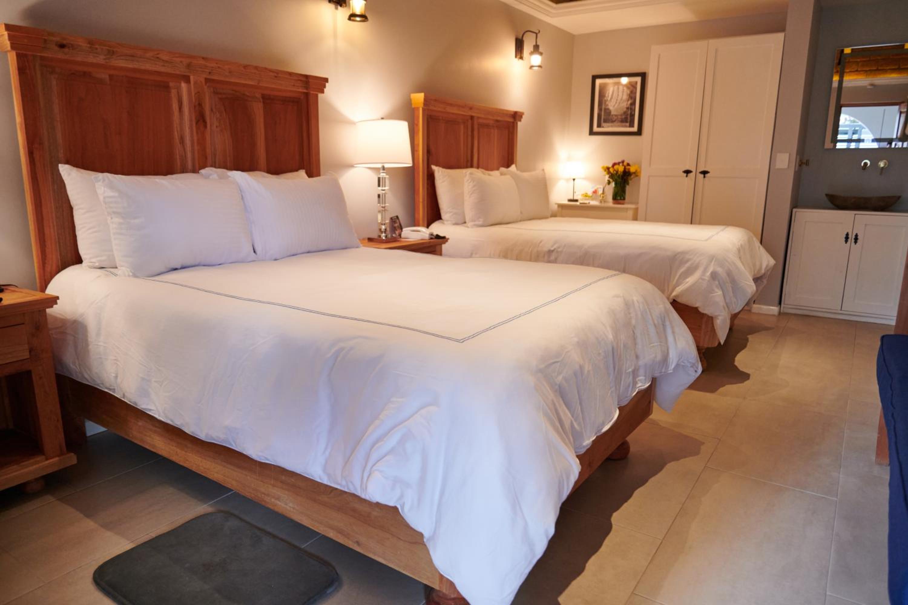 Standard Quadruple Room - Photo 17