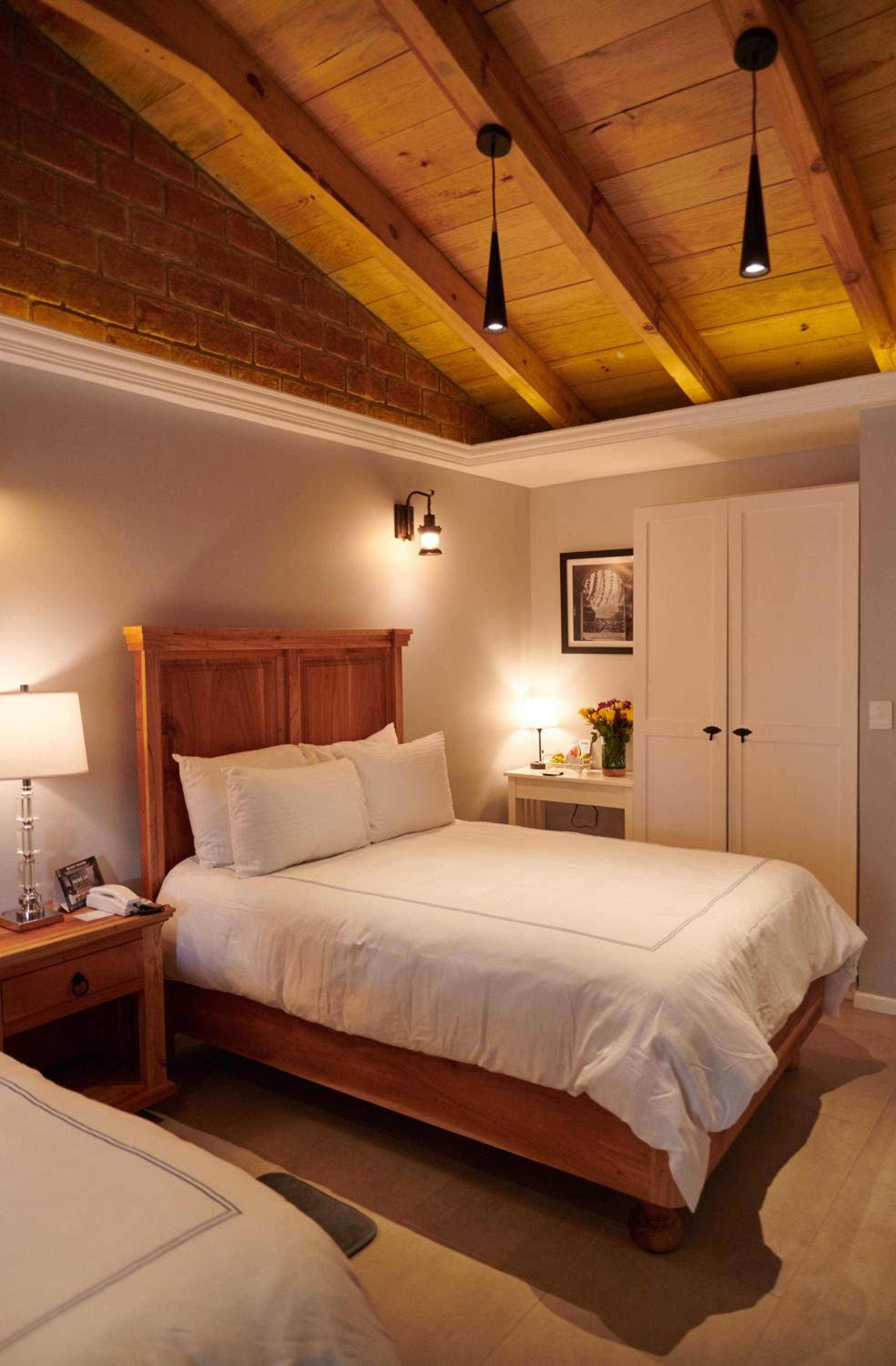 Standard Quadruple Room - Photo 11