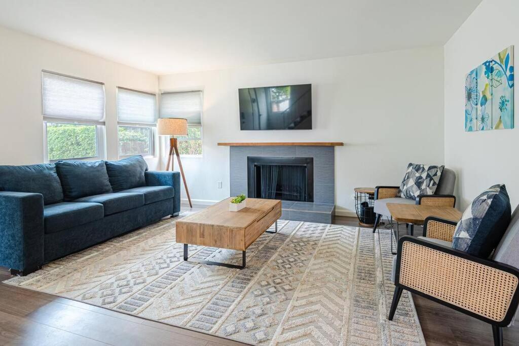 Two-Bedroom House photo 1