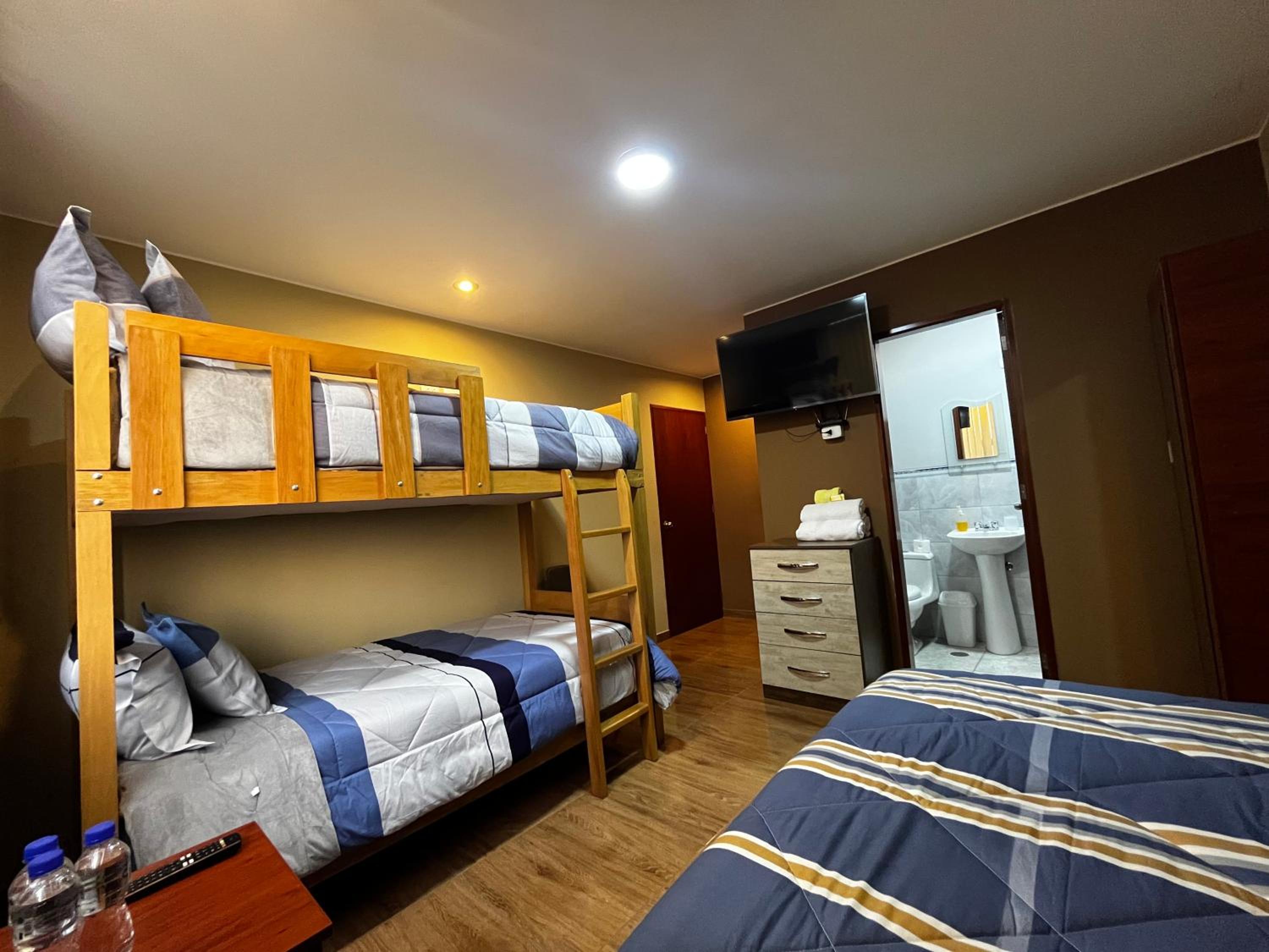 Classic Triple Room photo 2