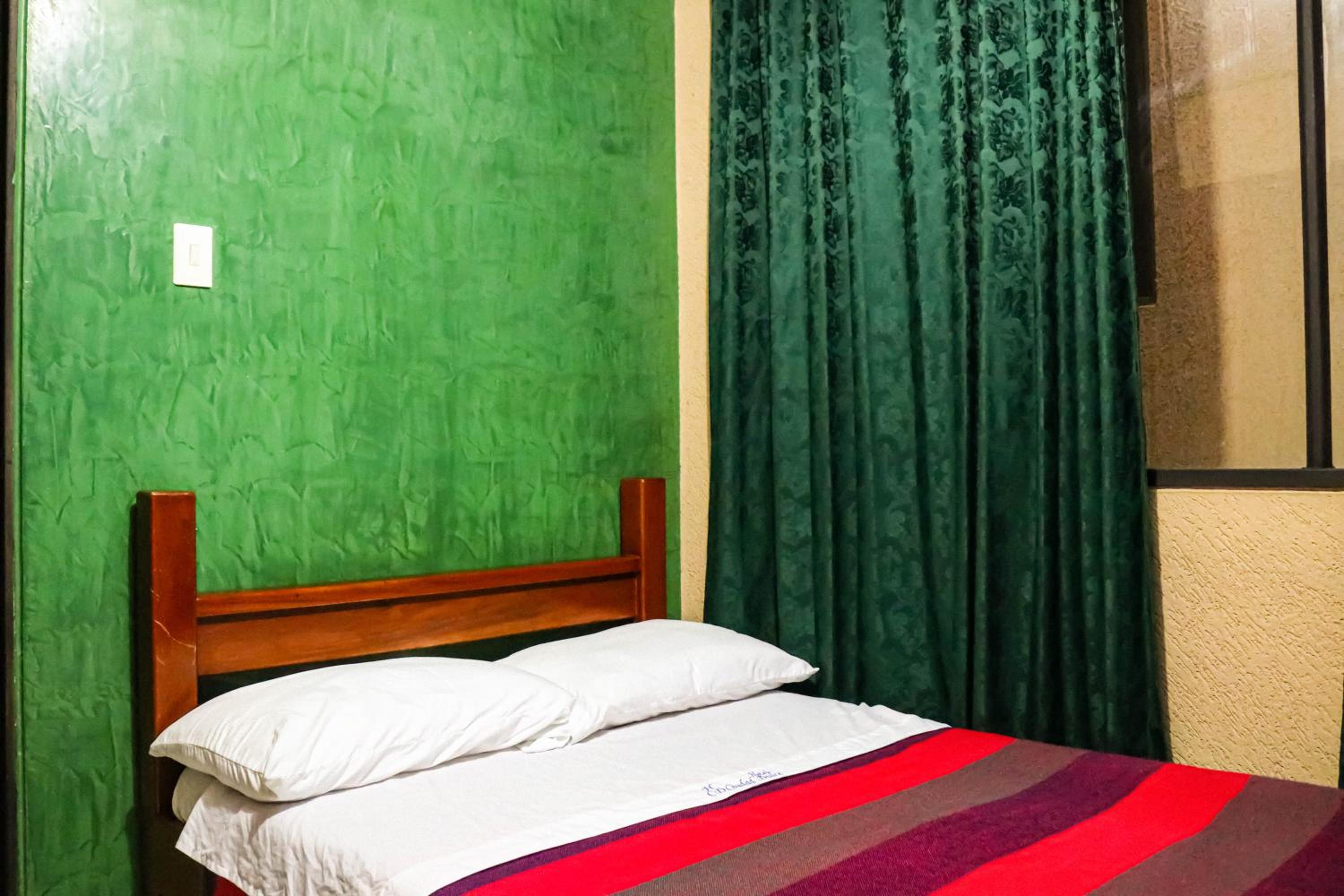 Single Room photo 3