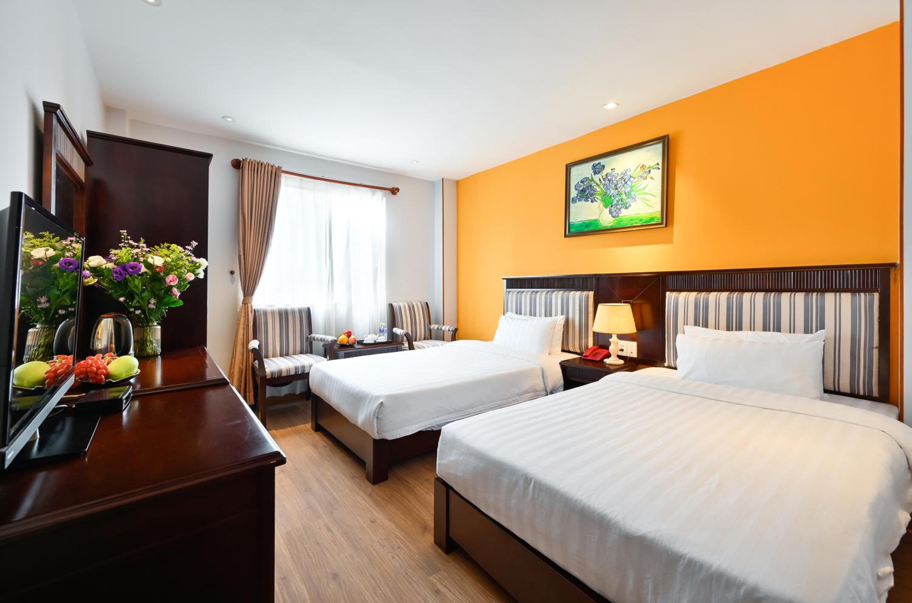 Twin Room With Bath