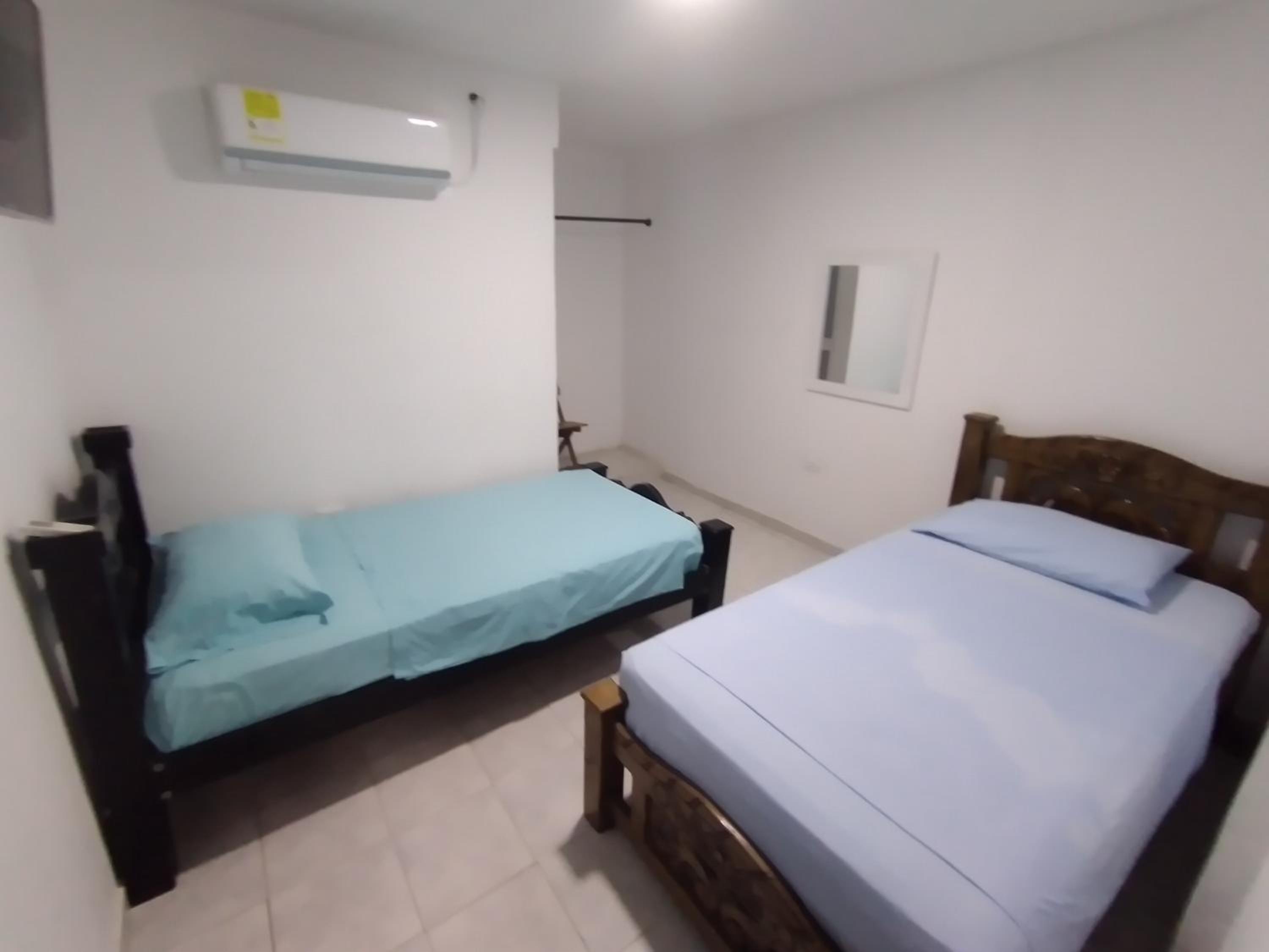 Twin Room With Private Bathroom photo 1