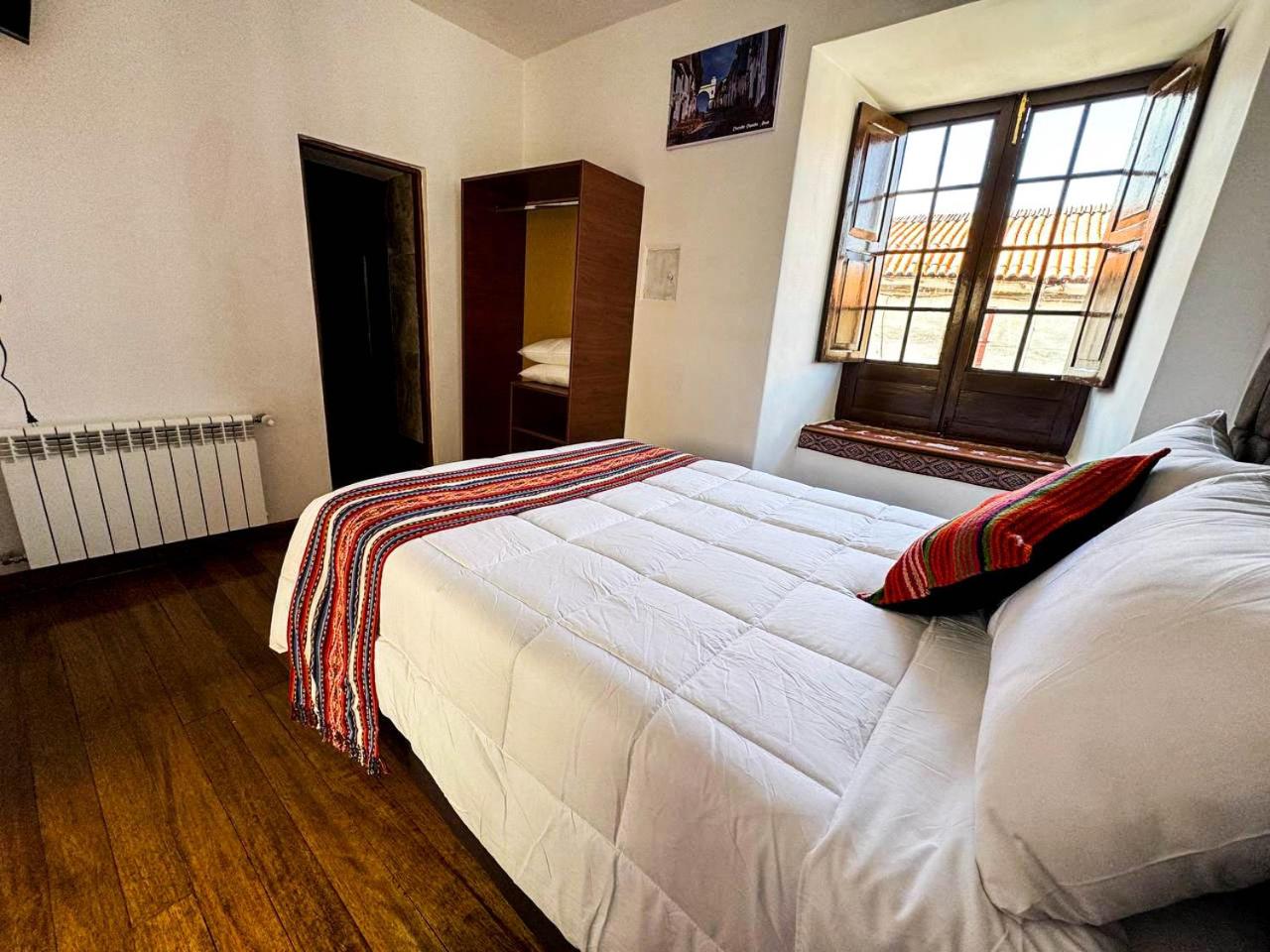 Double Room with Private Bathroom photo 3