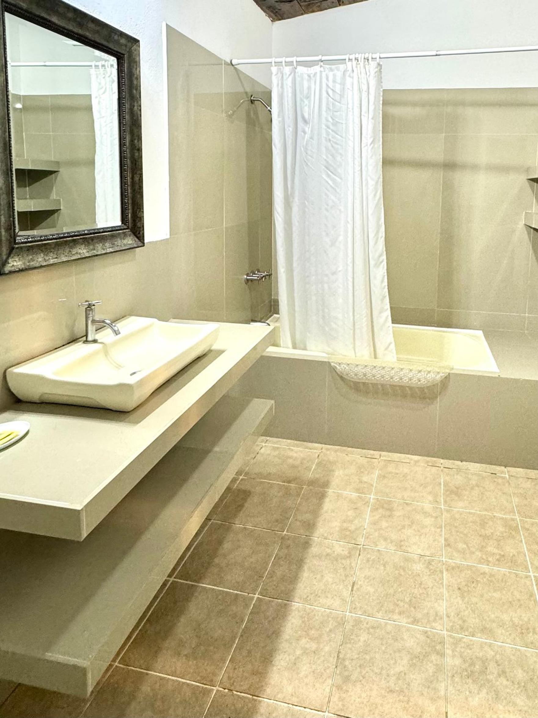 Suite photo 1