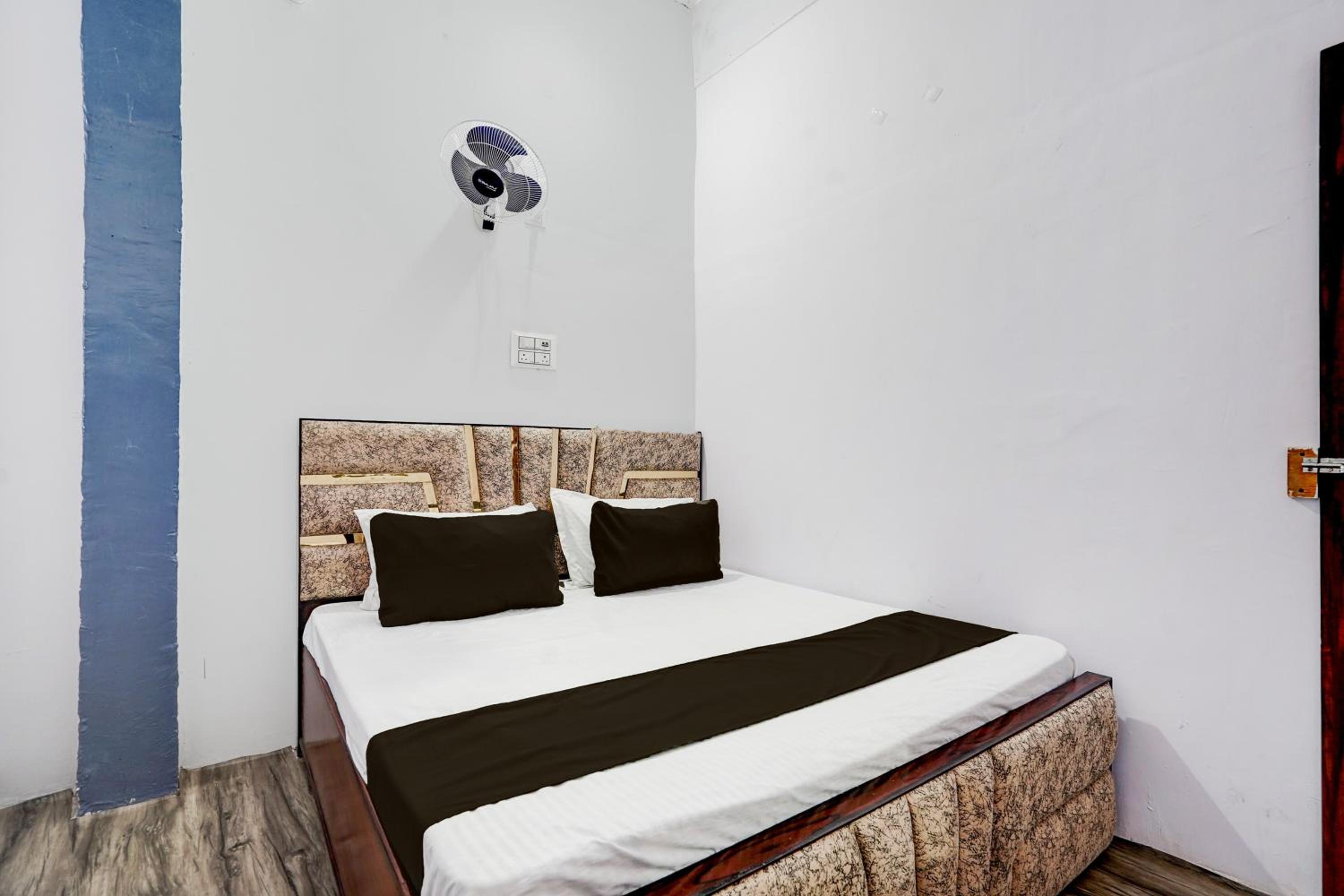 Classic Triple Room photo 3