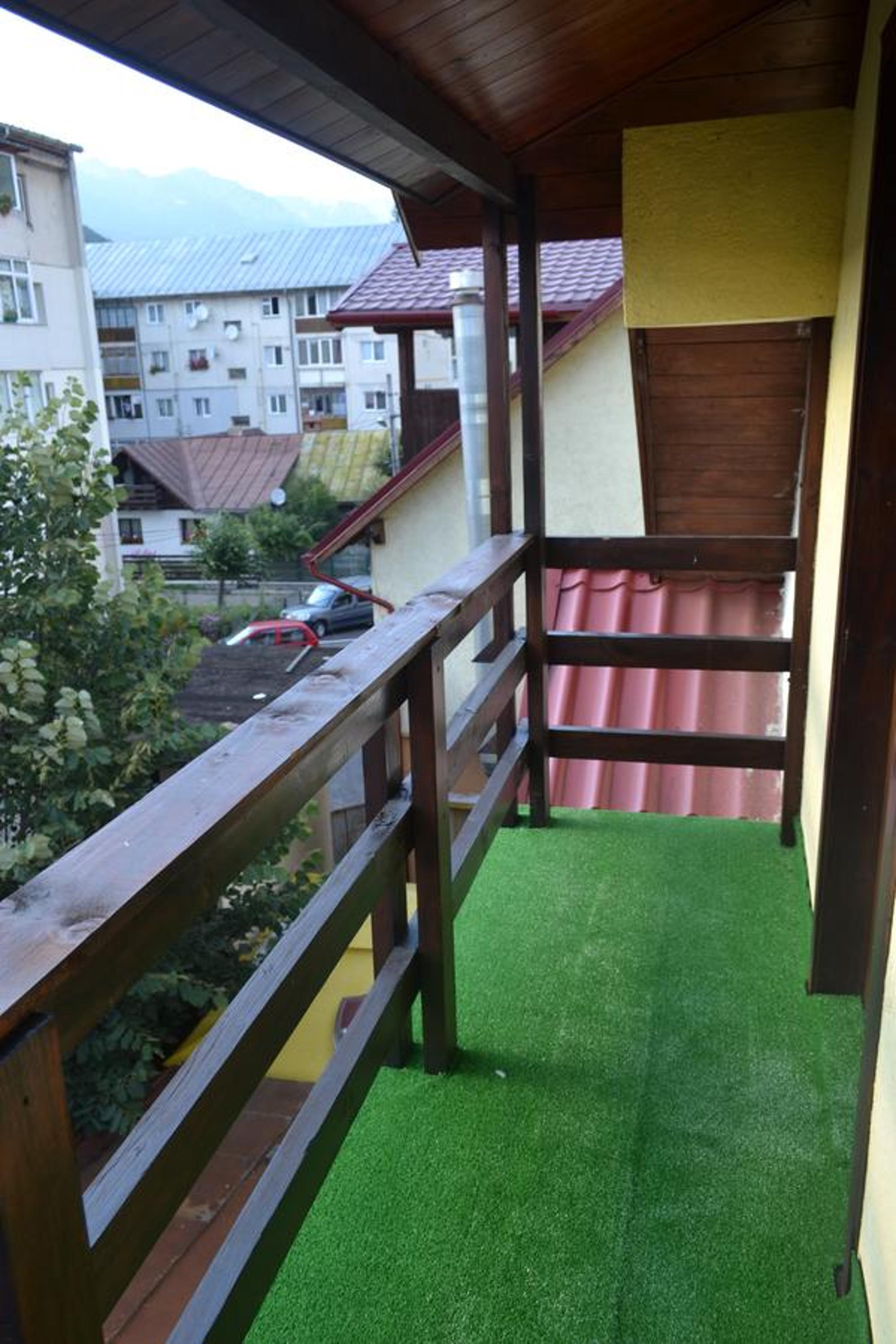 Three-Bedroom Apartment - Photo 19