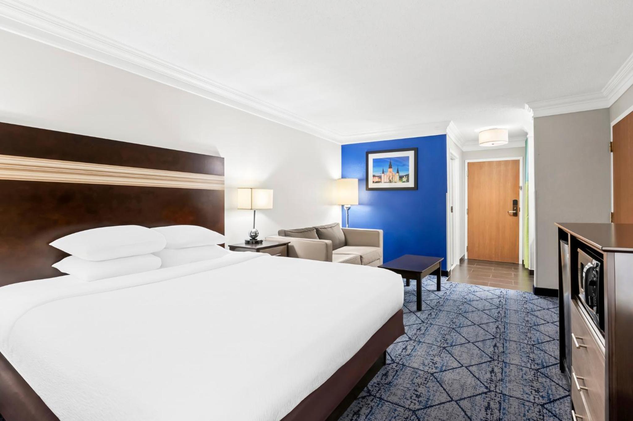 Executive King Room - Non-Smoking - Photo 5