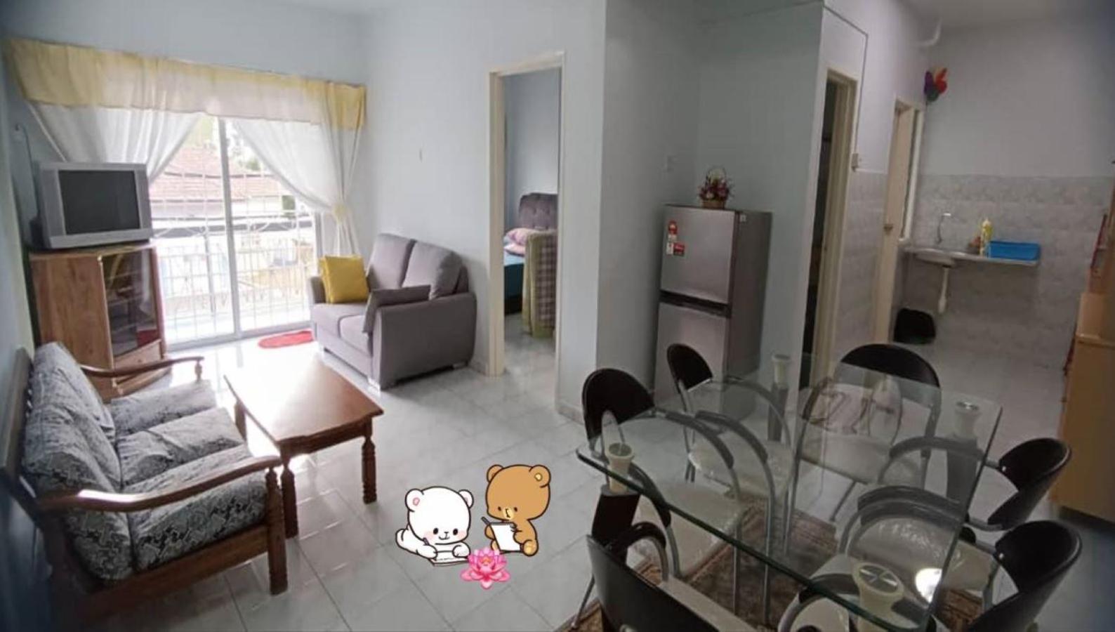 Three-Bedroom House photo 1