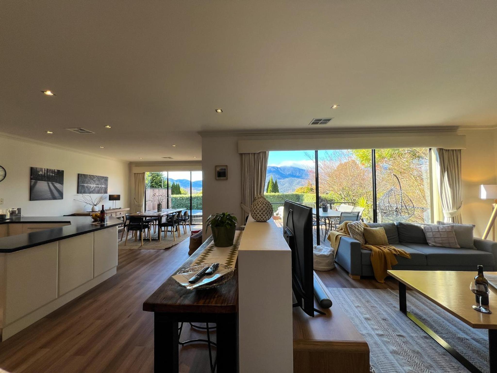 Three-Bedroom House - Myee House photo 1