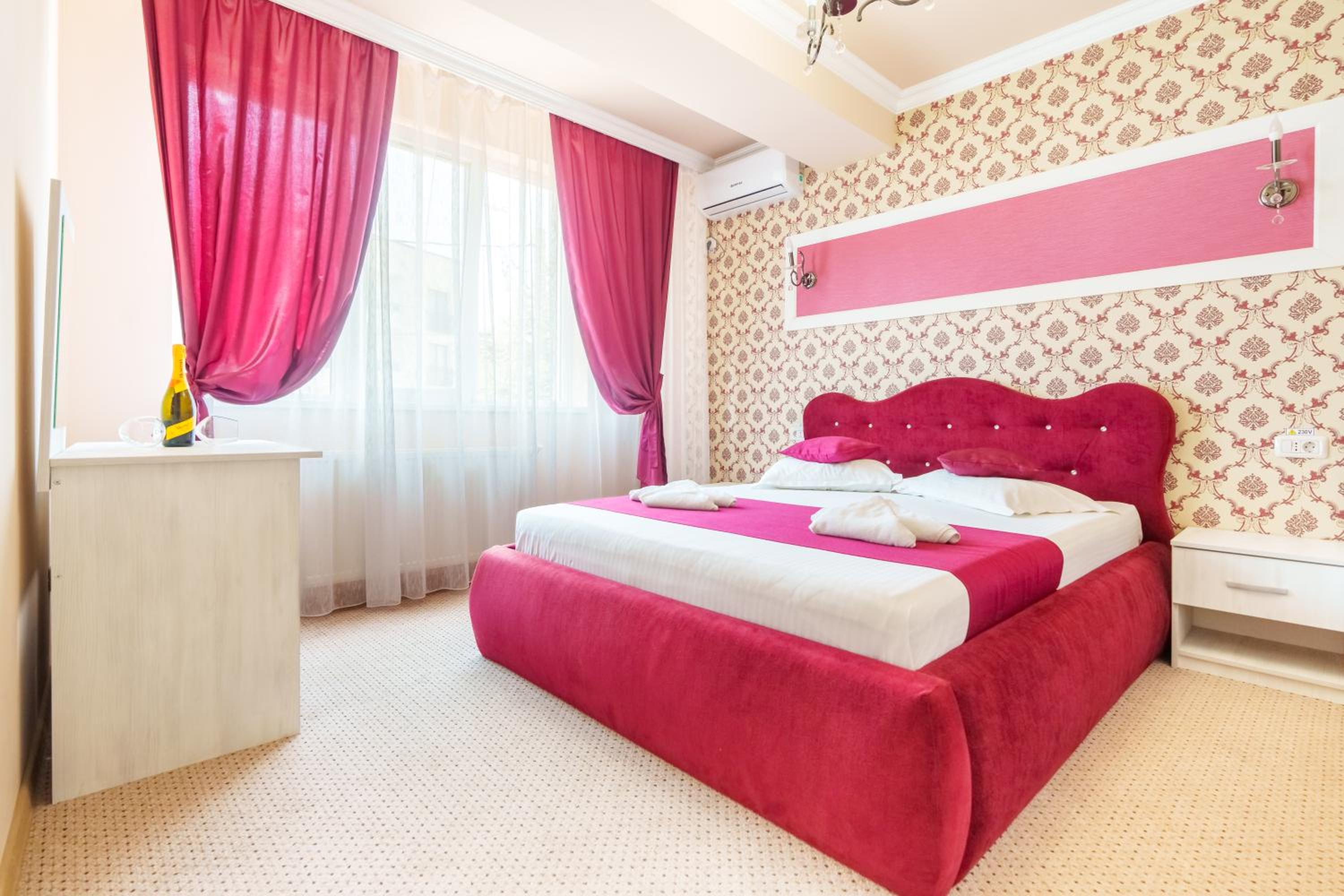 Standard Double Room photo 2