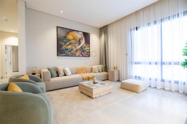 Three-Bedroom Deluxe Apartment