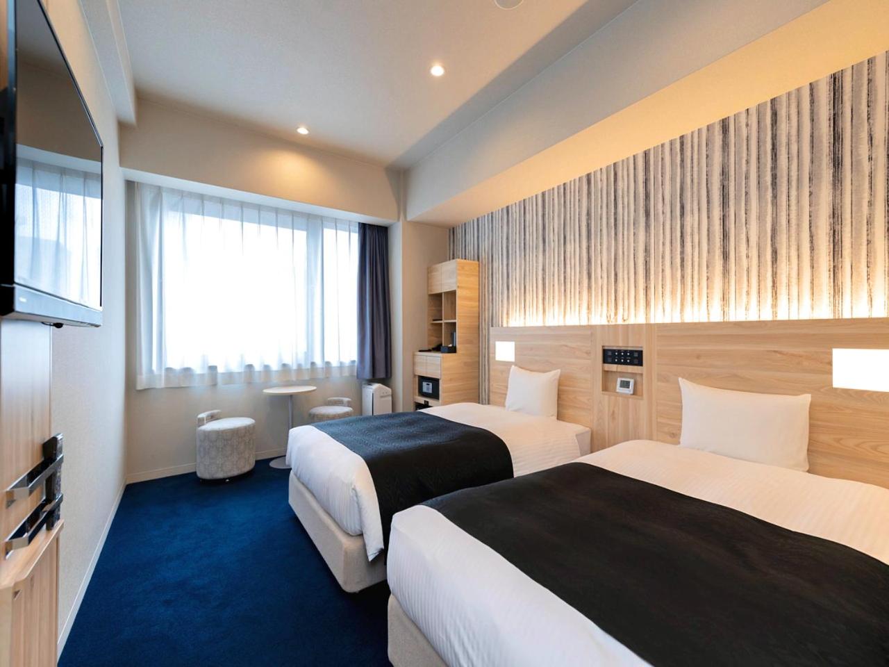 Large Twin Room photo 1