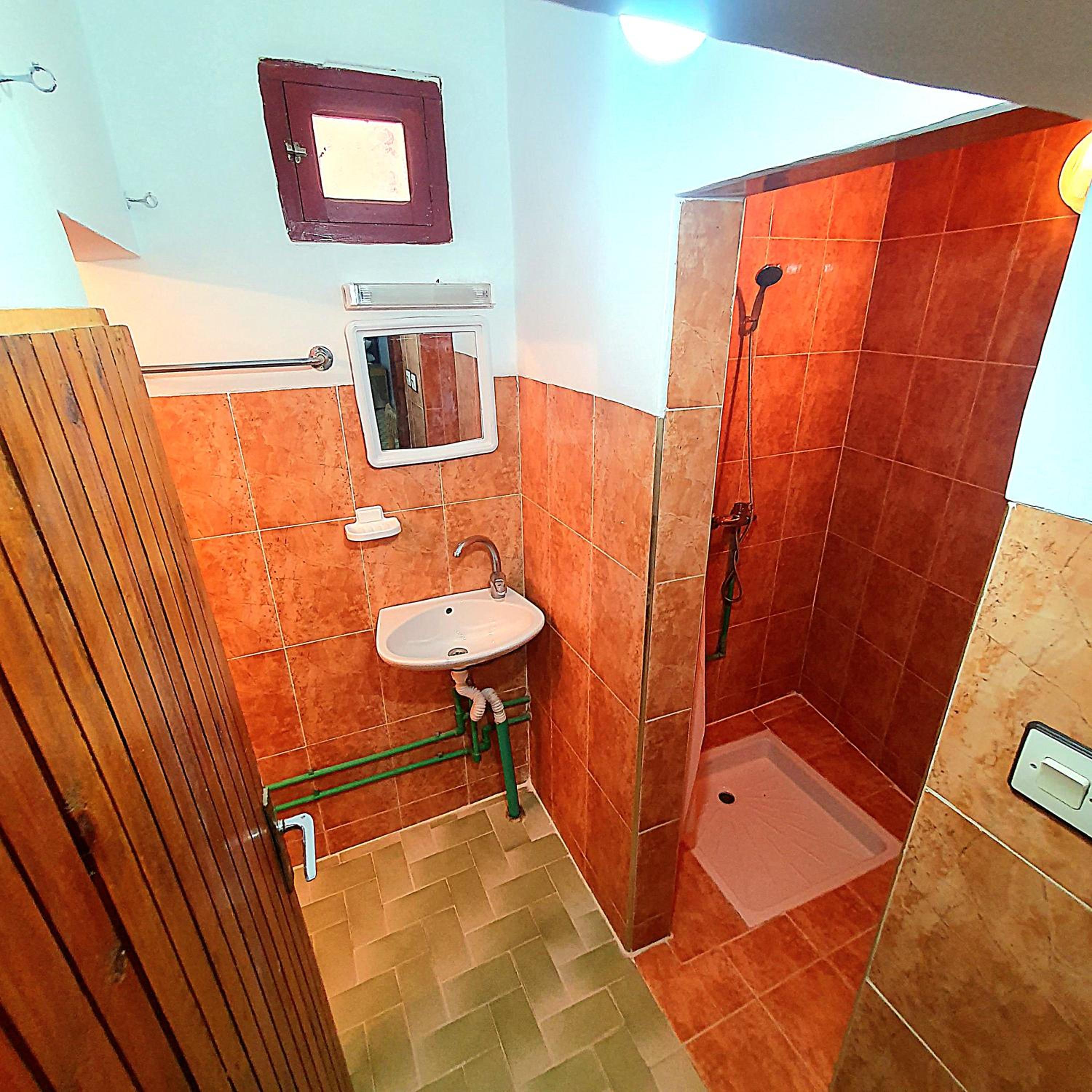 Triple Room with Private Bathroom photo 2