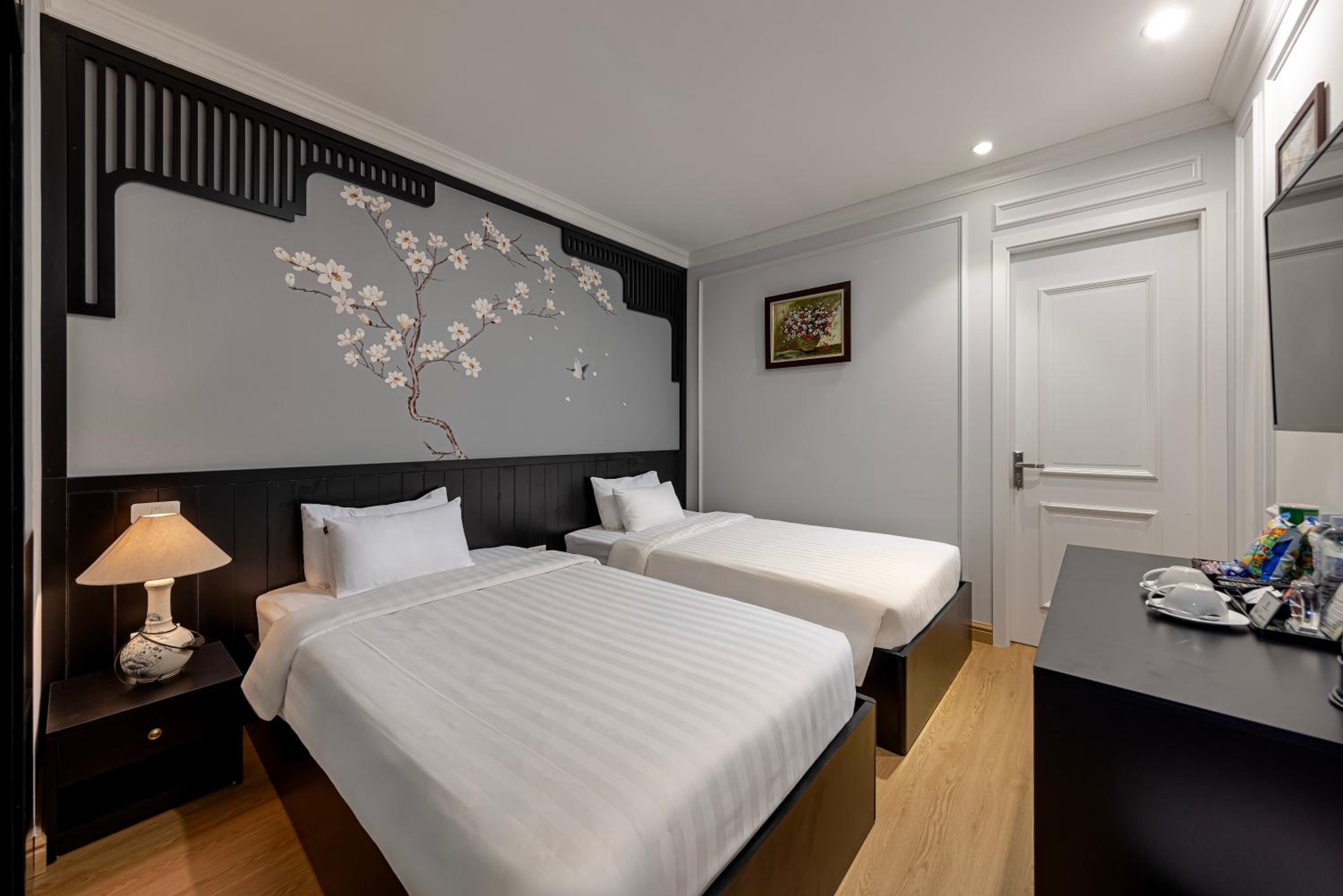 Deluxe Double or Twin Room photo 3