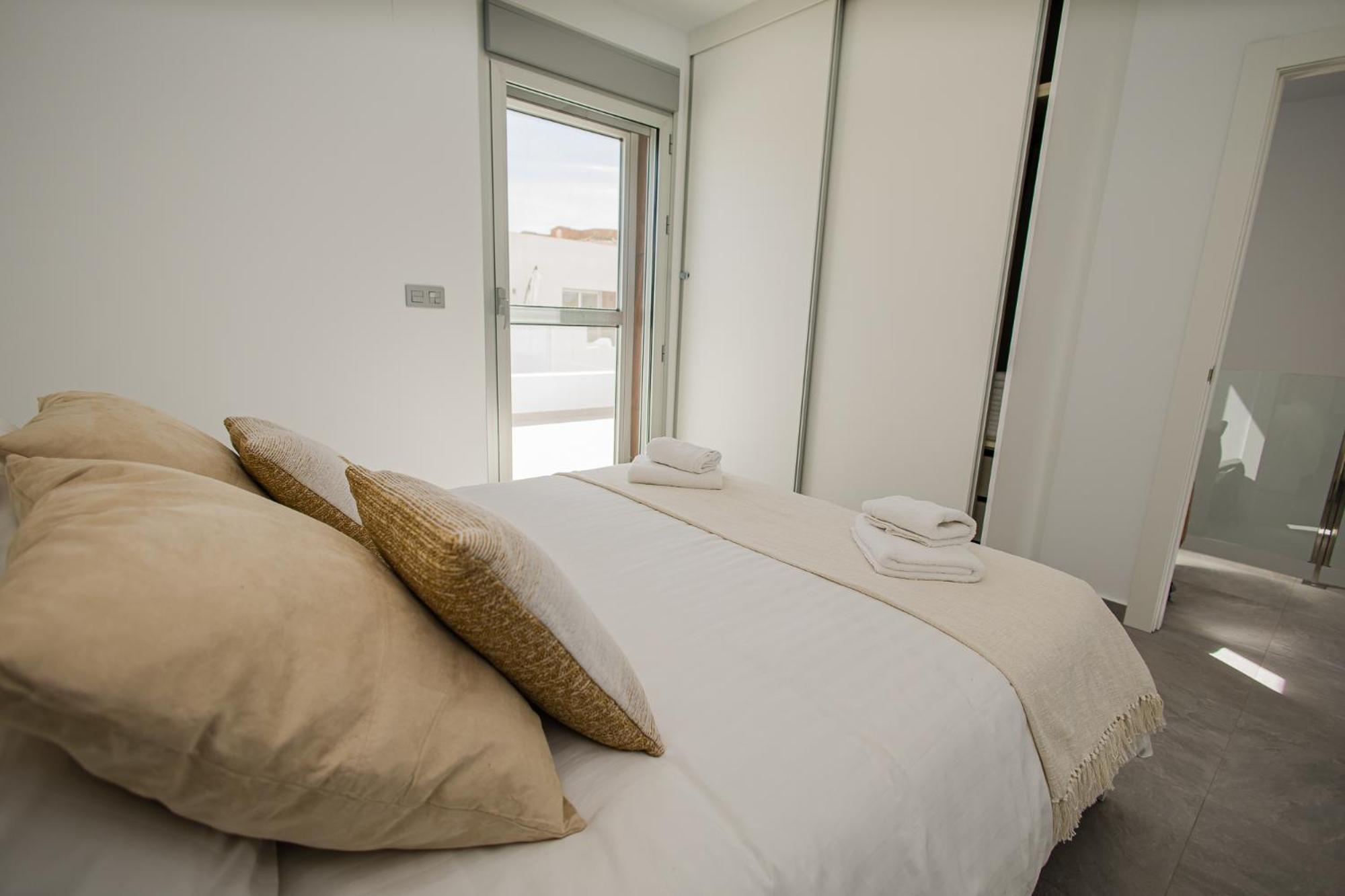 Villa de Tres Habitaciones