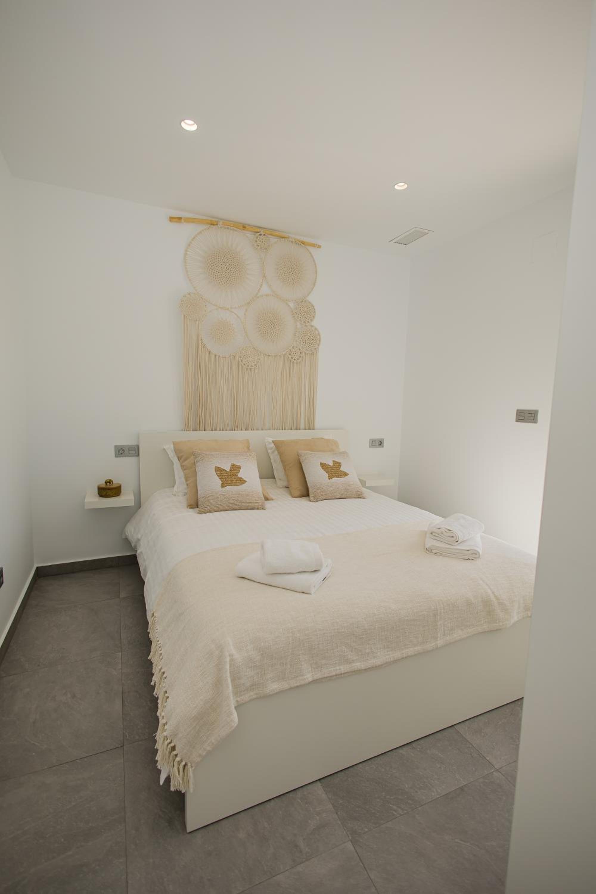 Three-Bedroom Villa photo 2
