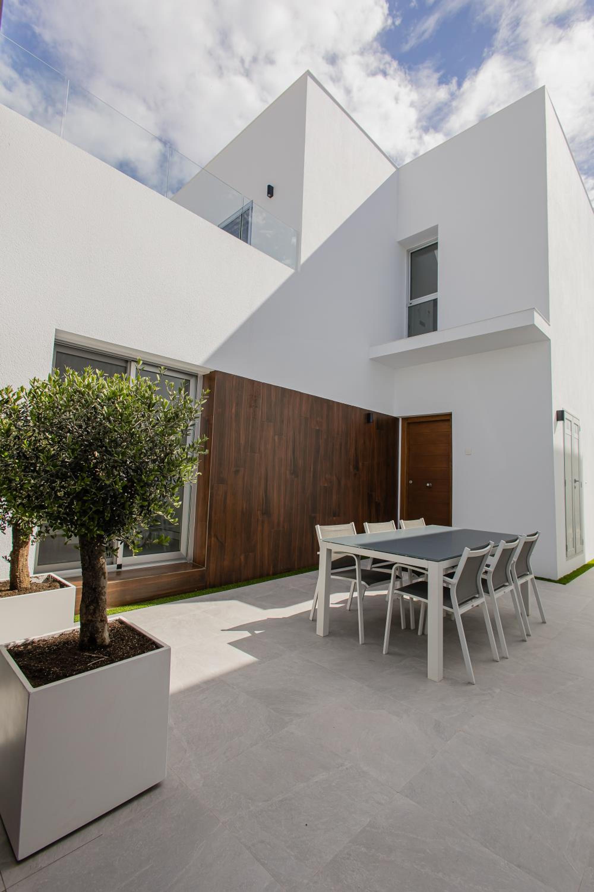 Three-Bedroom Villa photo 3