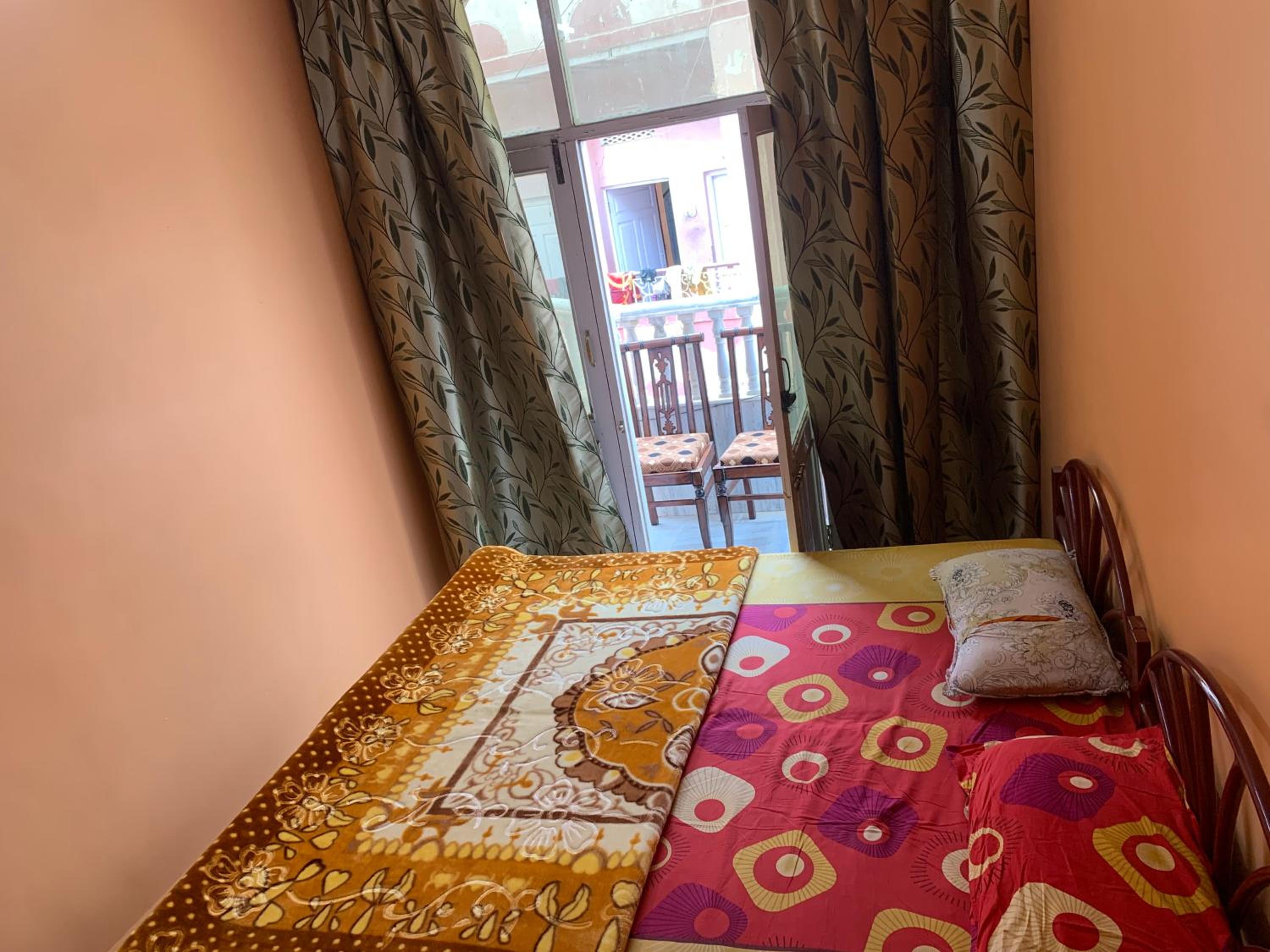 Budget Double Room photo 2