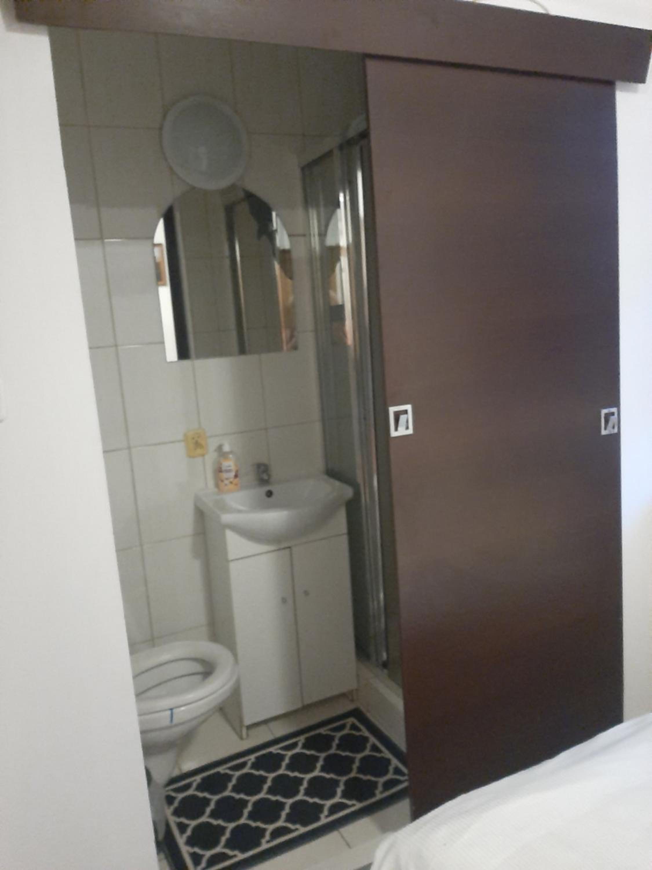 Classic Double Room with Privet Bathroom - Photo 3