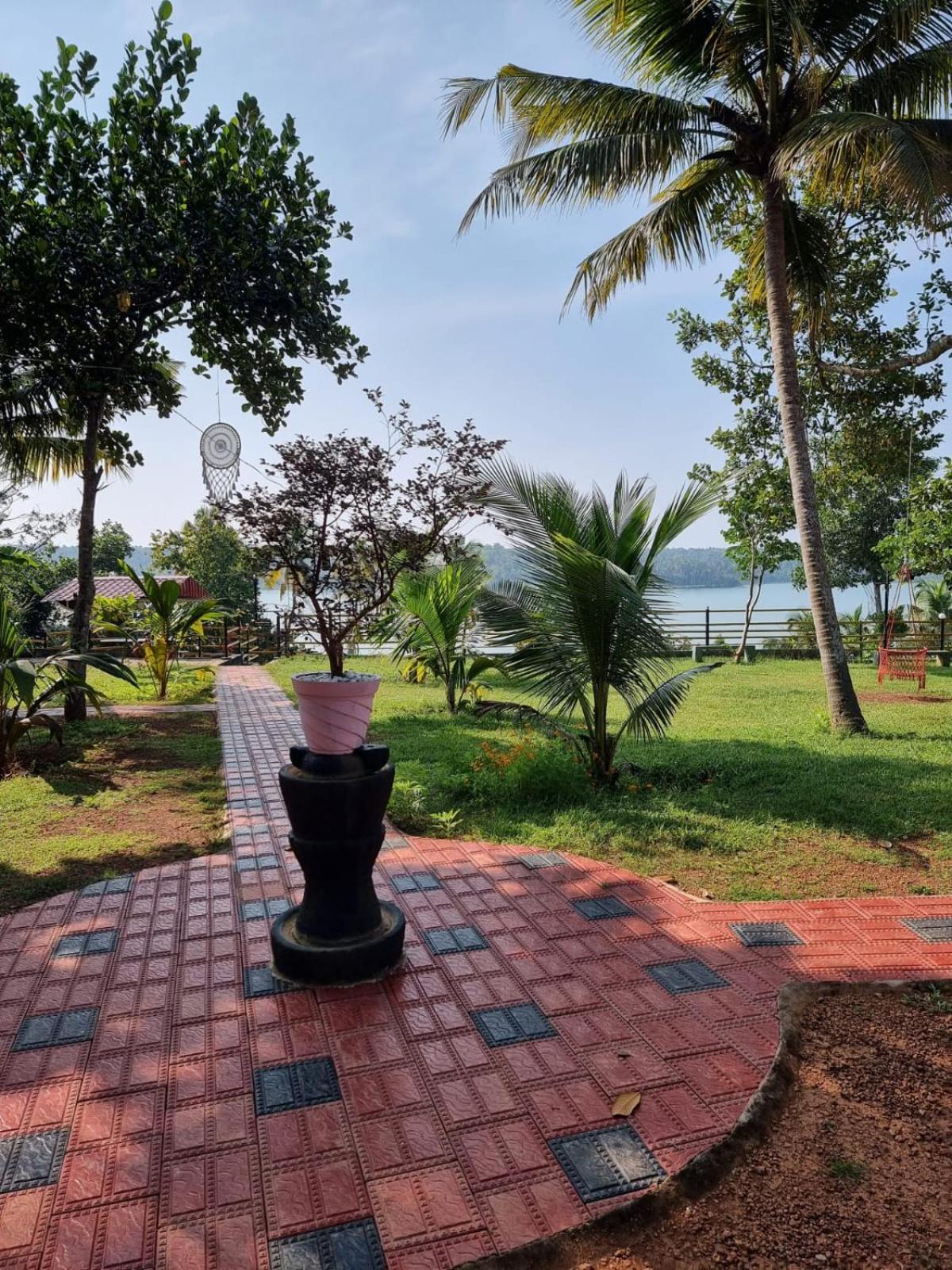 Double Room With Balcony photo 3