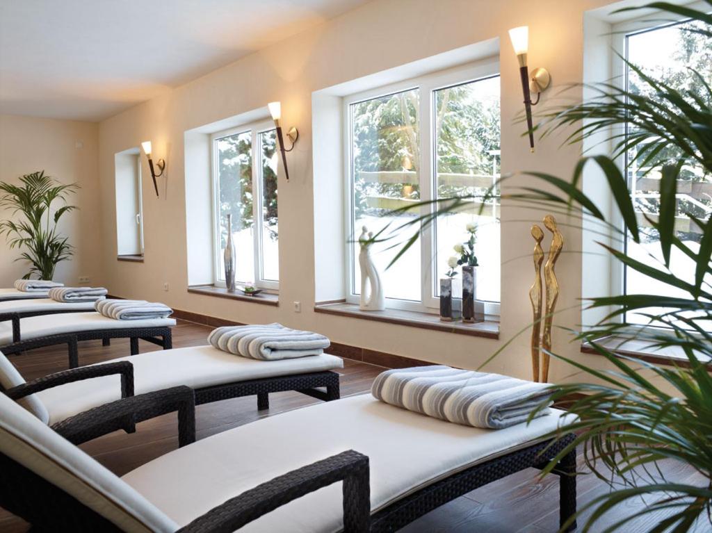 One-Bedroom Apartment with Balcony photo 2