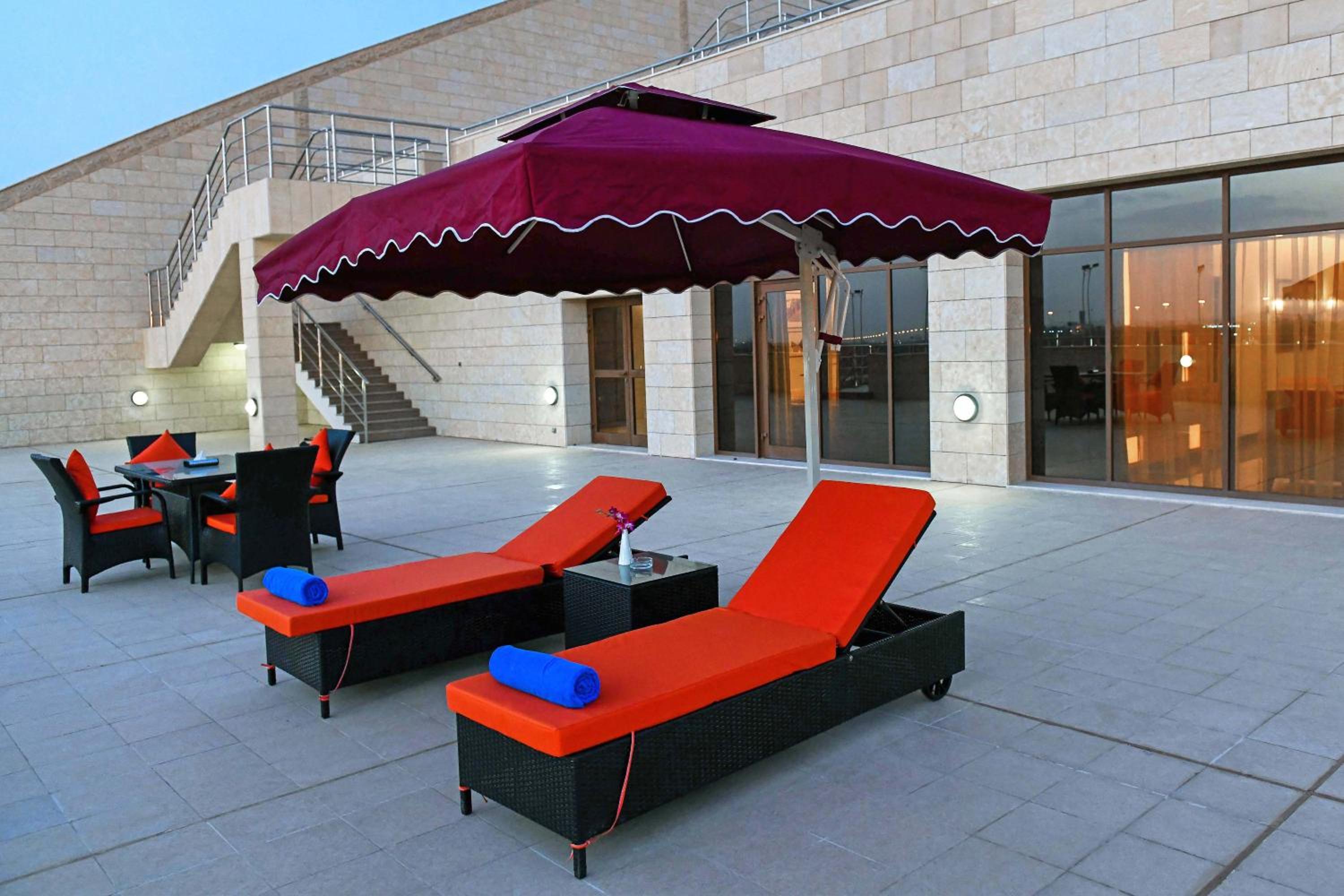 Premium Suite - Photo 5