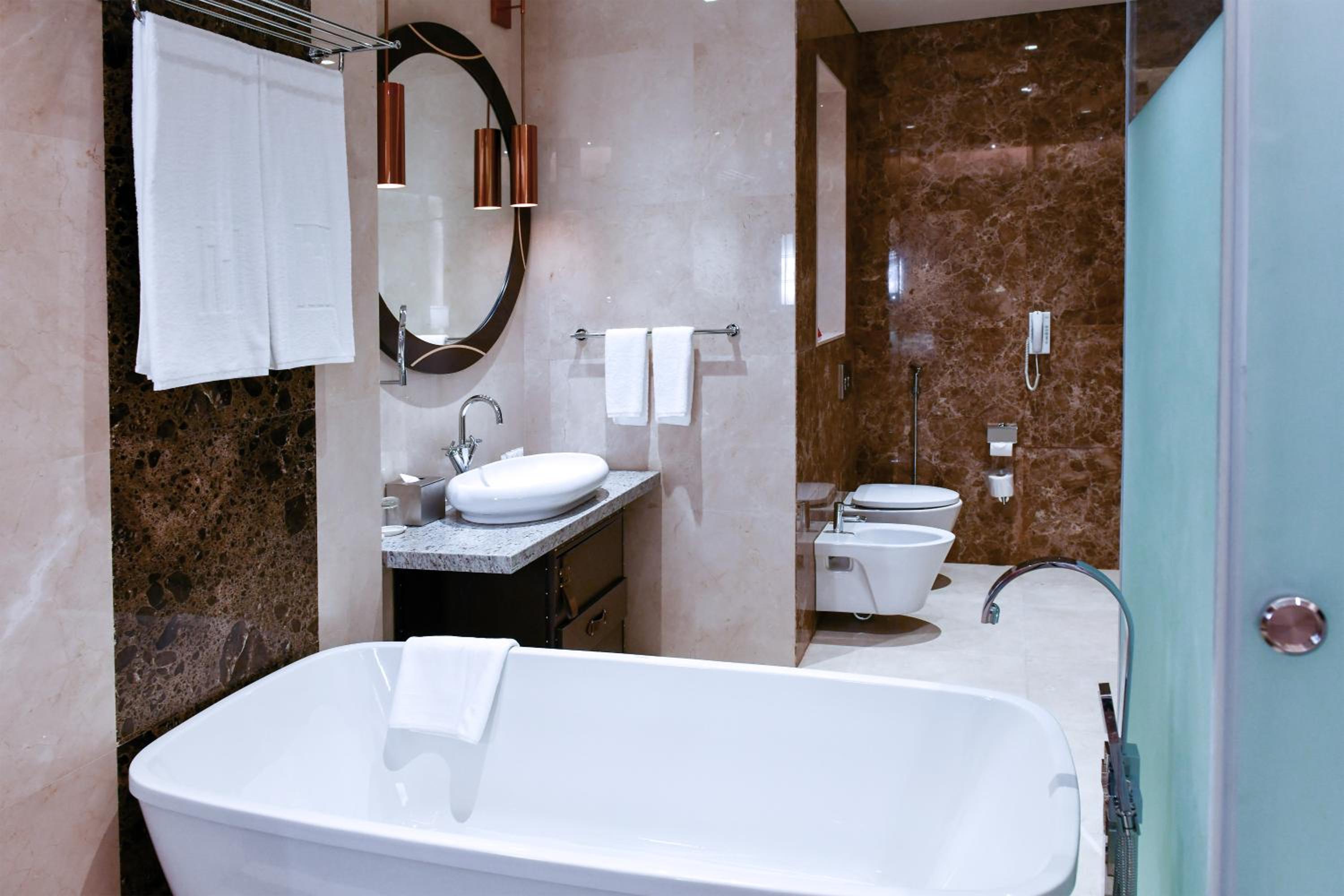 Deluxe Twin Room - Photo 2