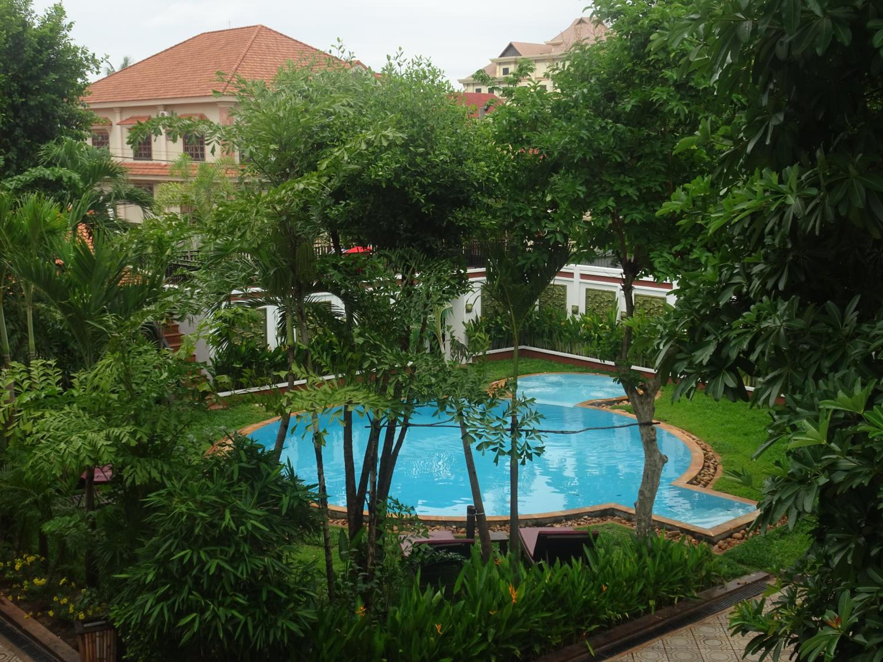 Double Room with Pool View