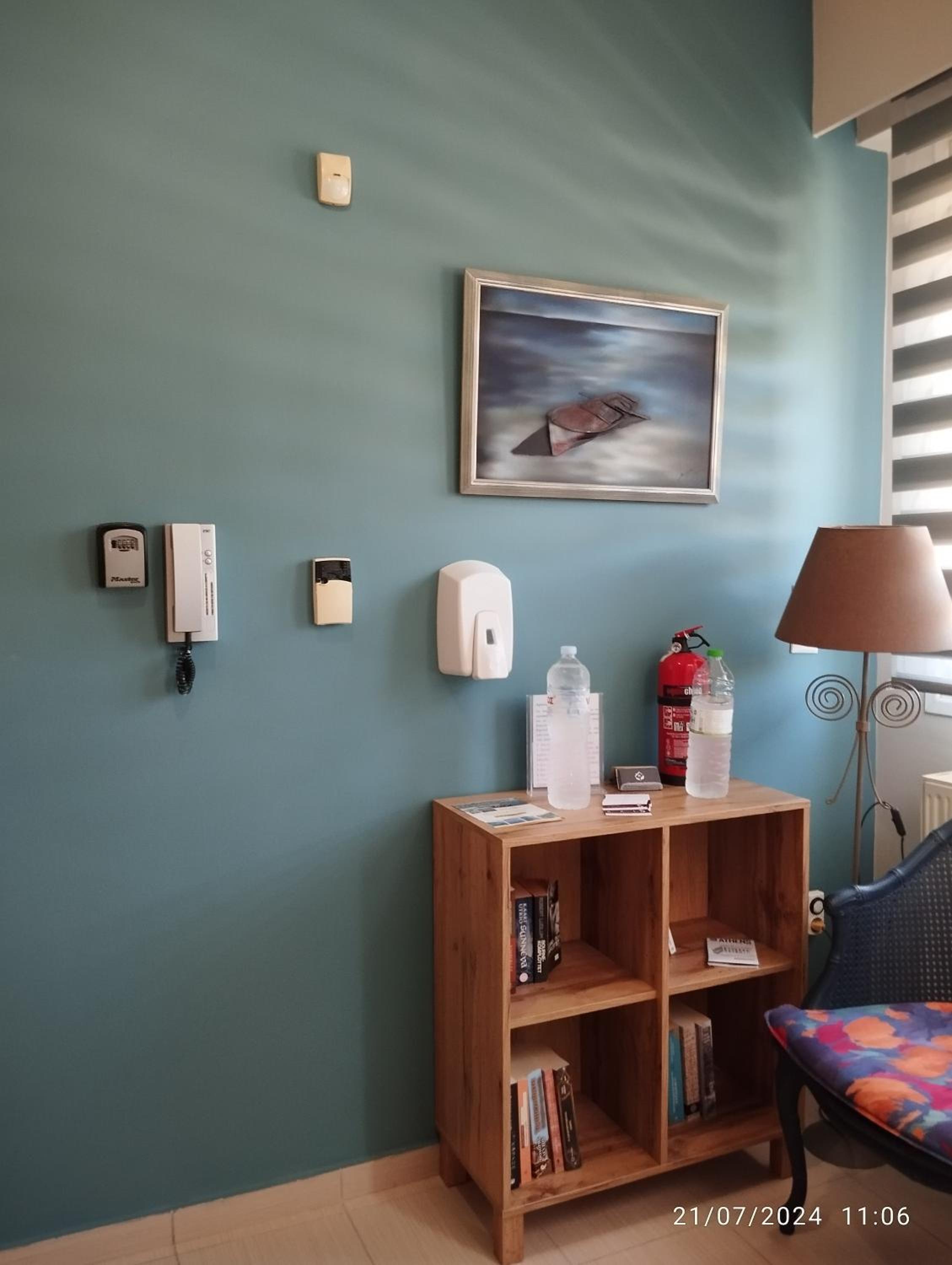 Apartment with Garden View