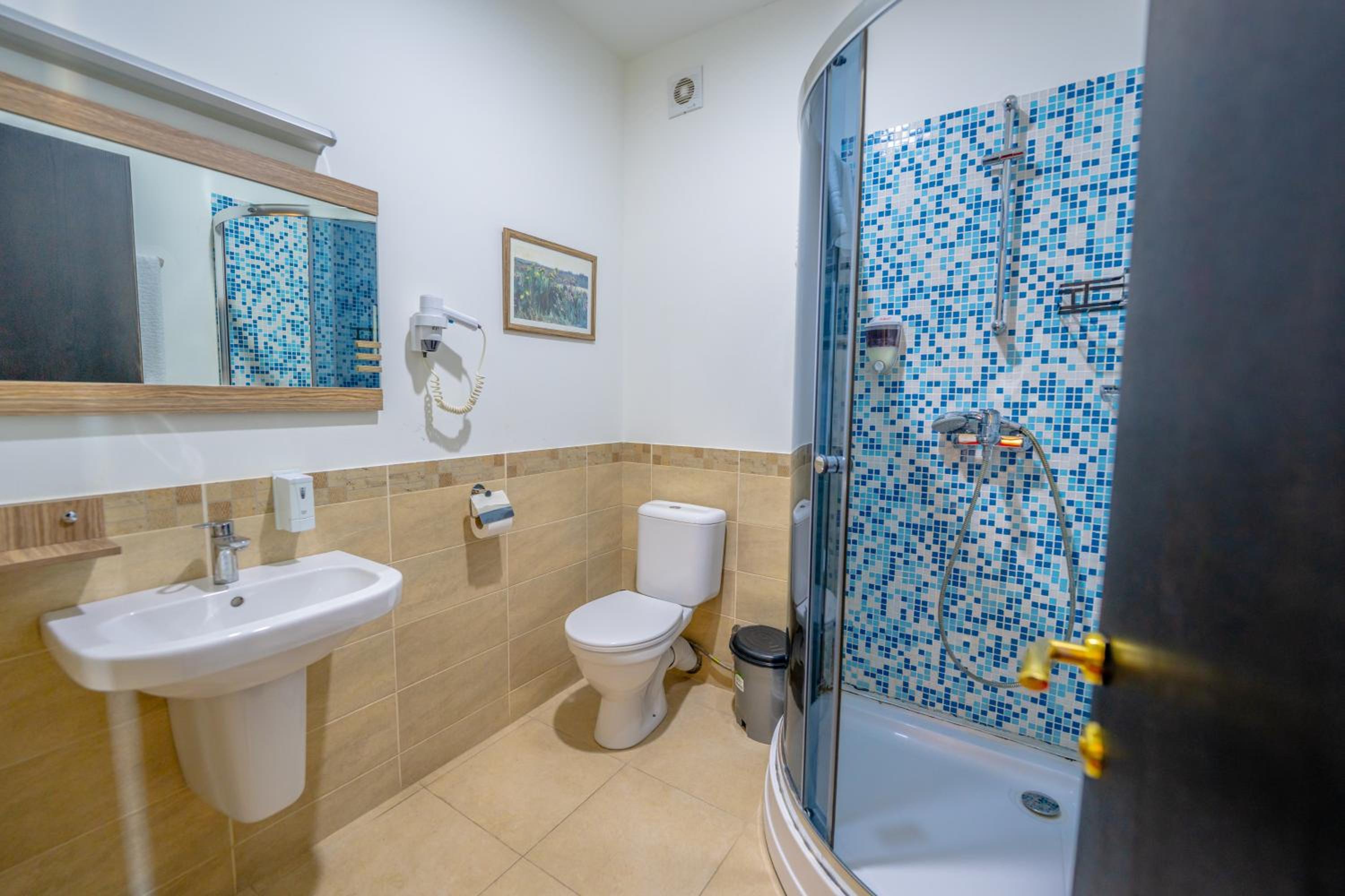 Triple Room photo 2