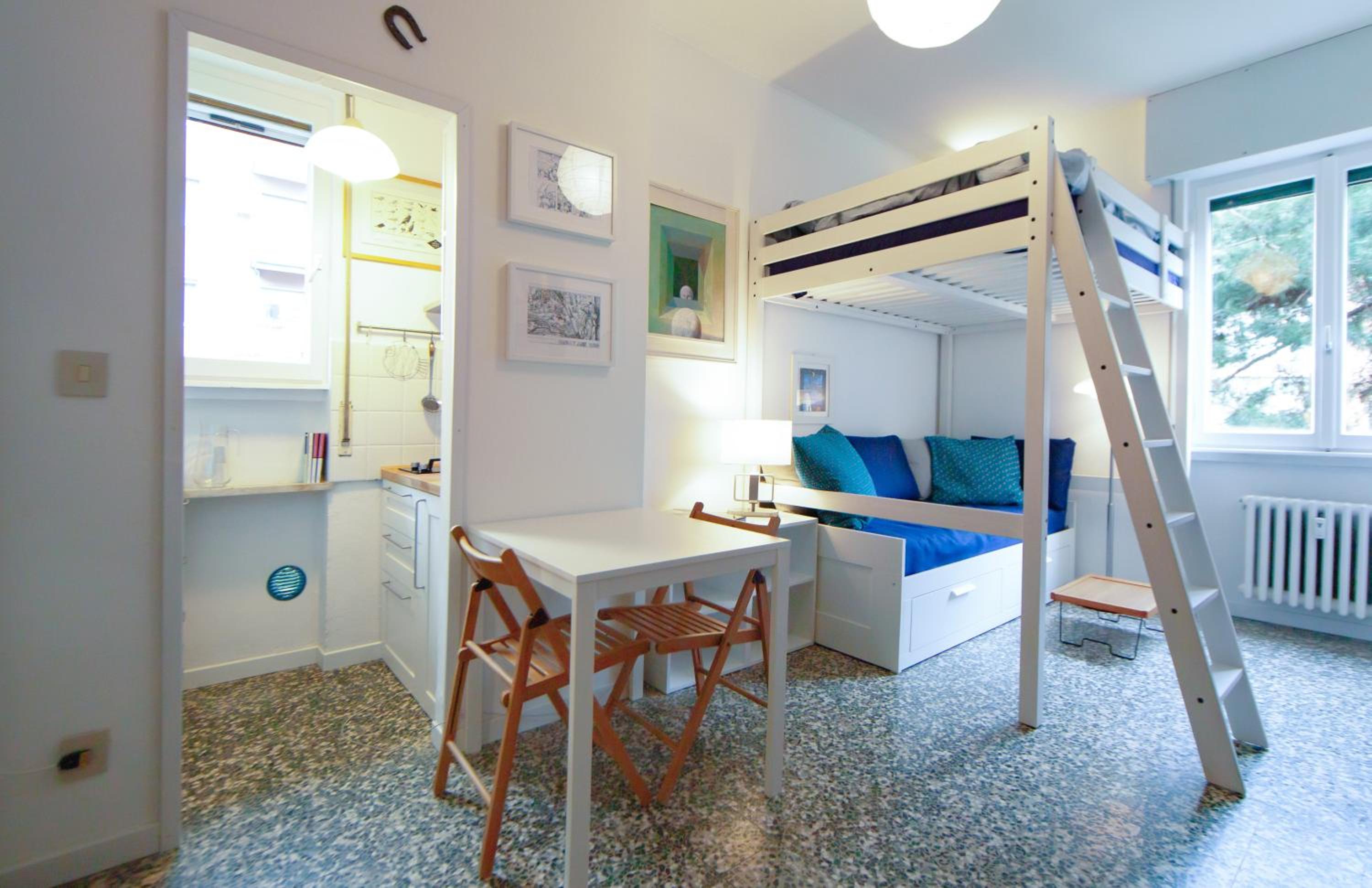 One-Bedroom Apartment