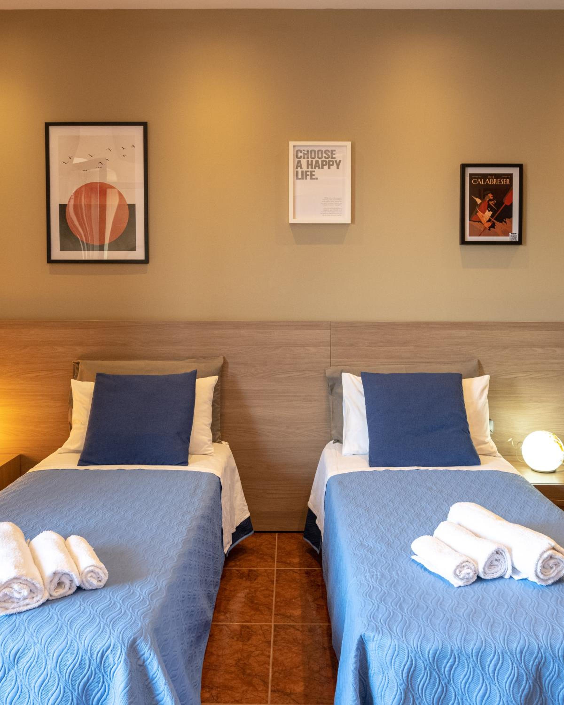 Double or Twin Room with Private Bathroom photo 1