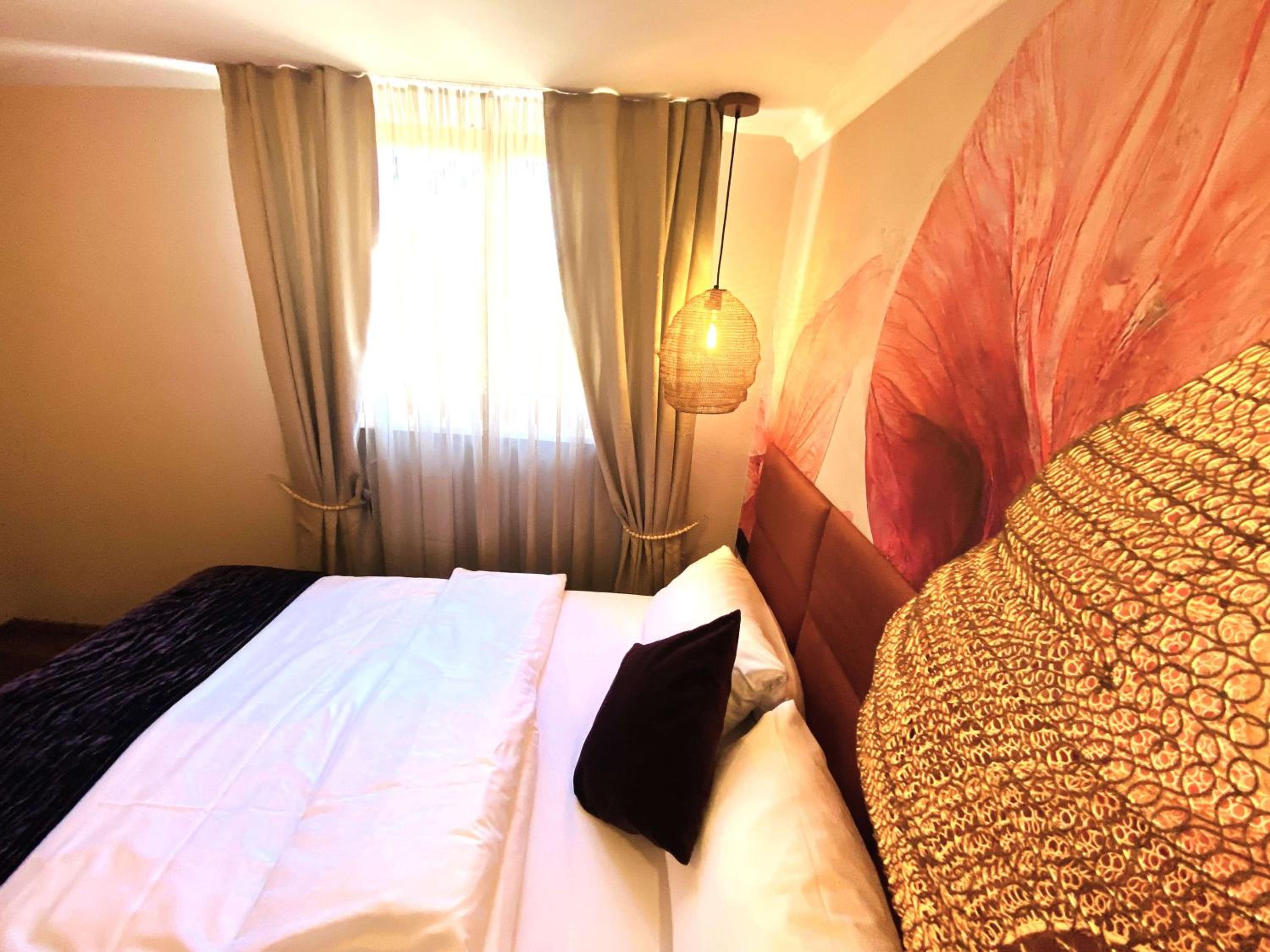 Queen Room - Photo 4